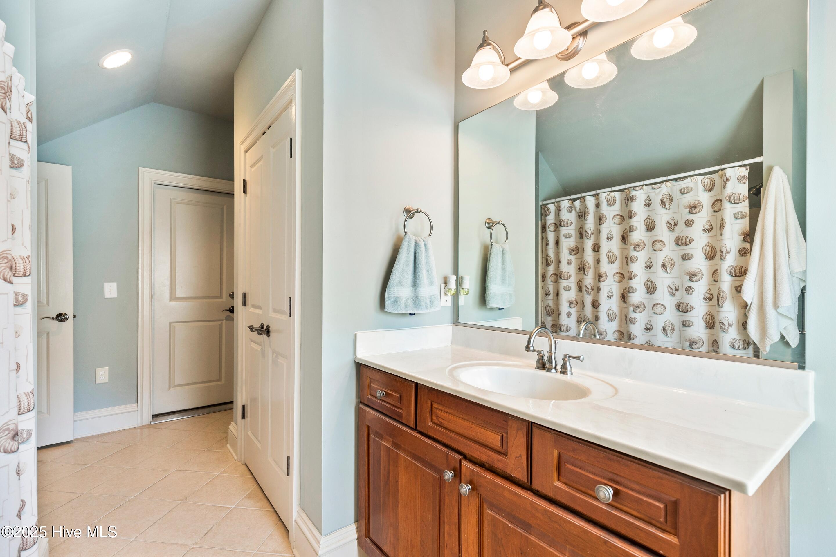 3298 Kensington Square SW