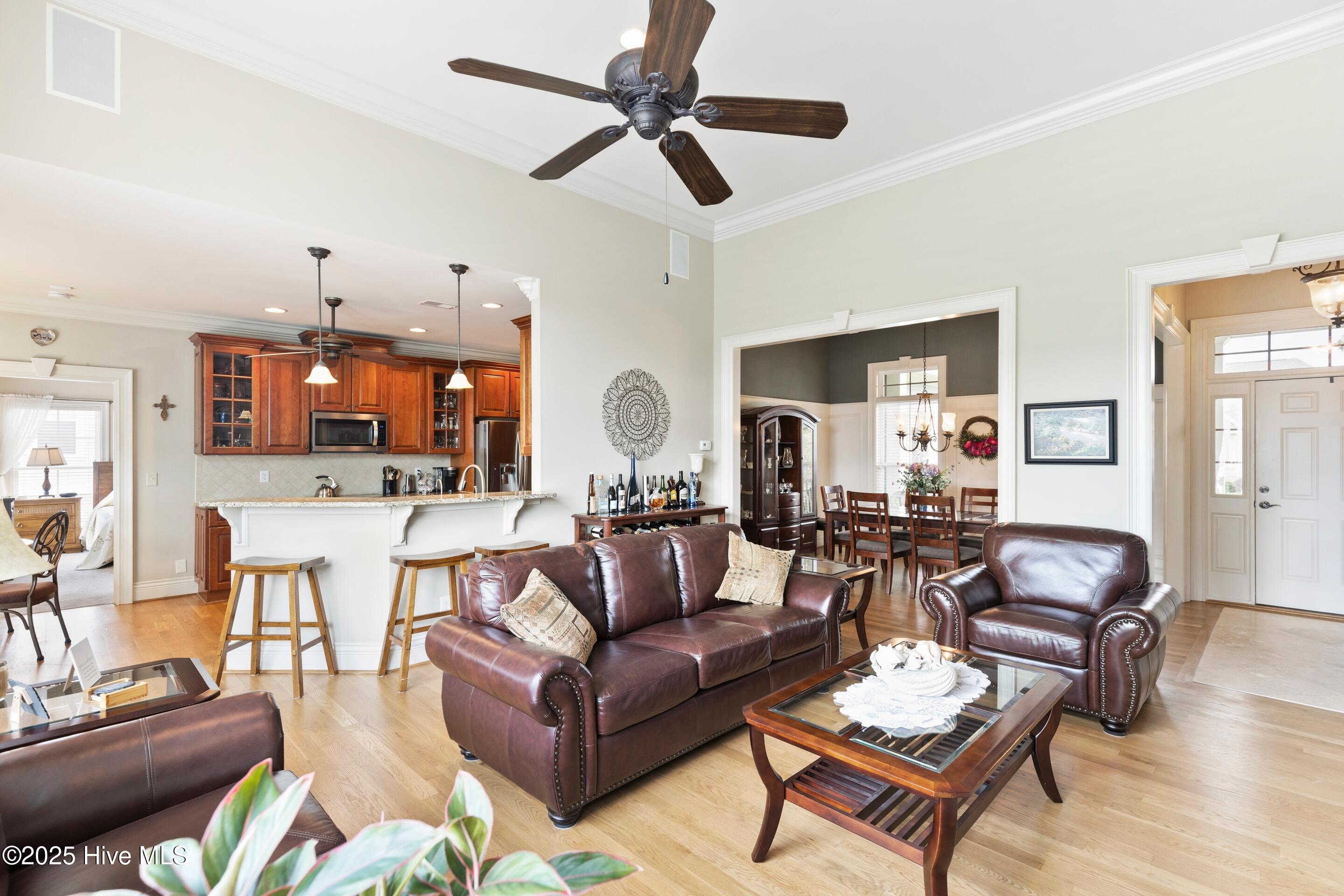 3298 Kensington Square SW