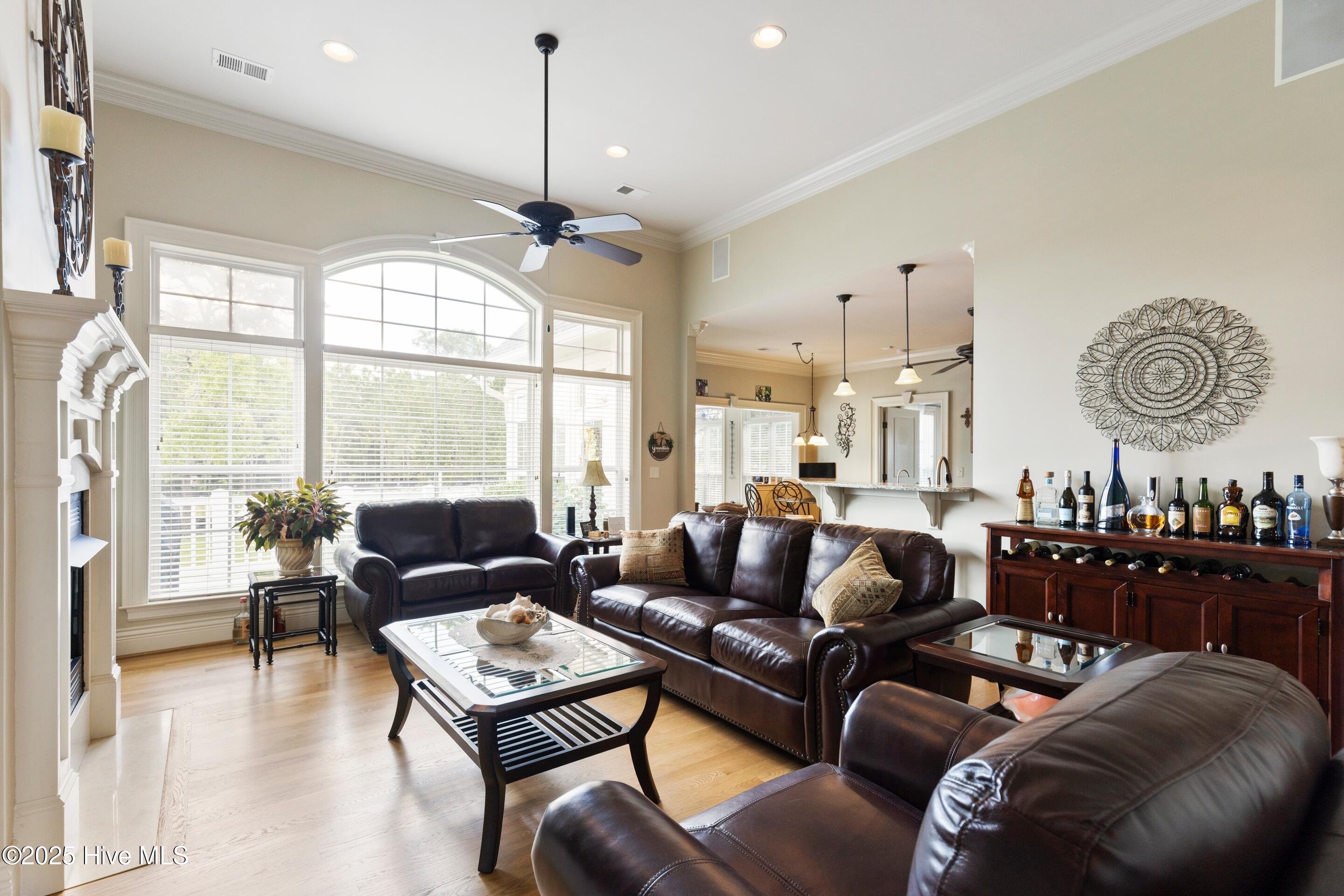 3298 Kensington Square SW