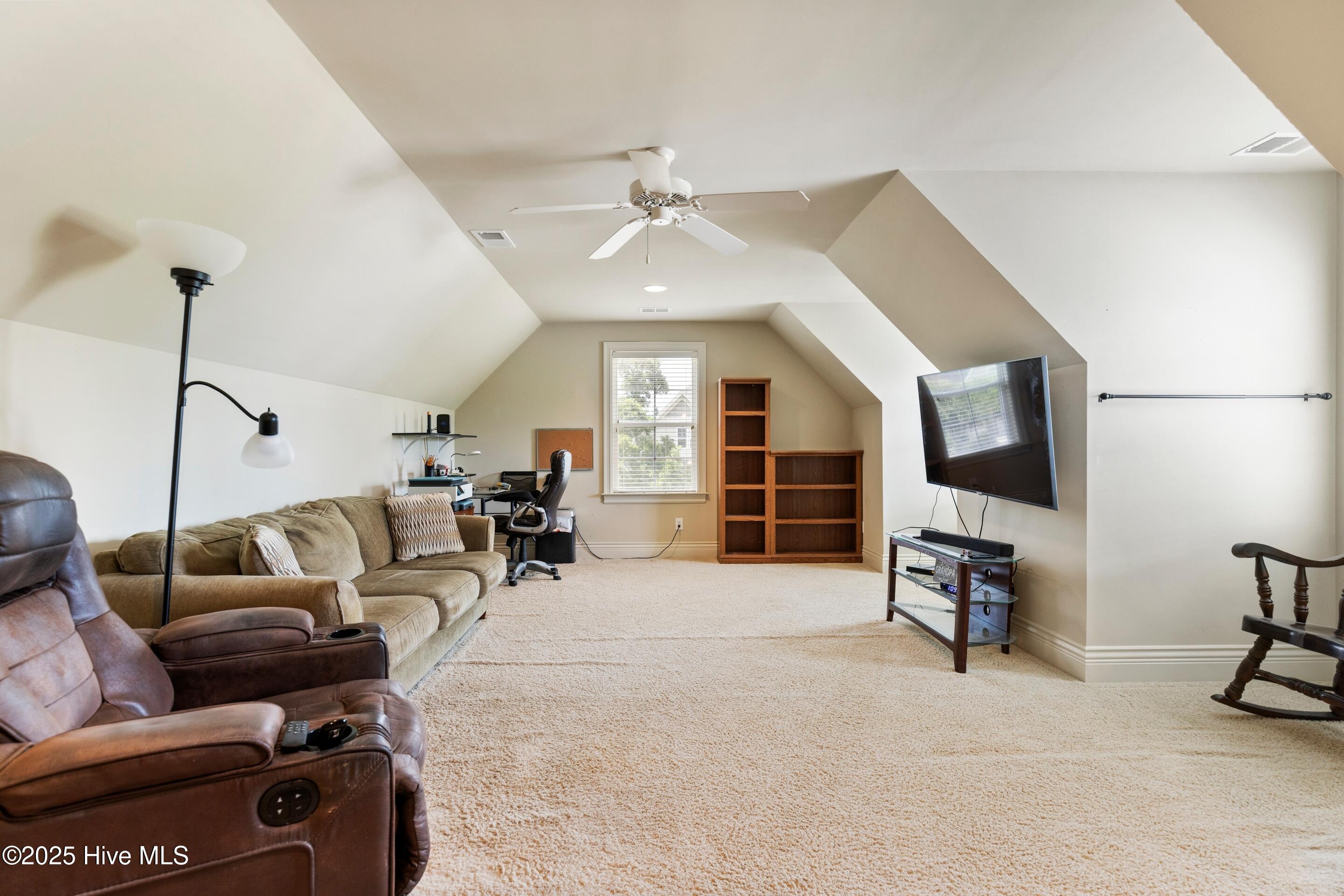 3298 Kensington Square SW