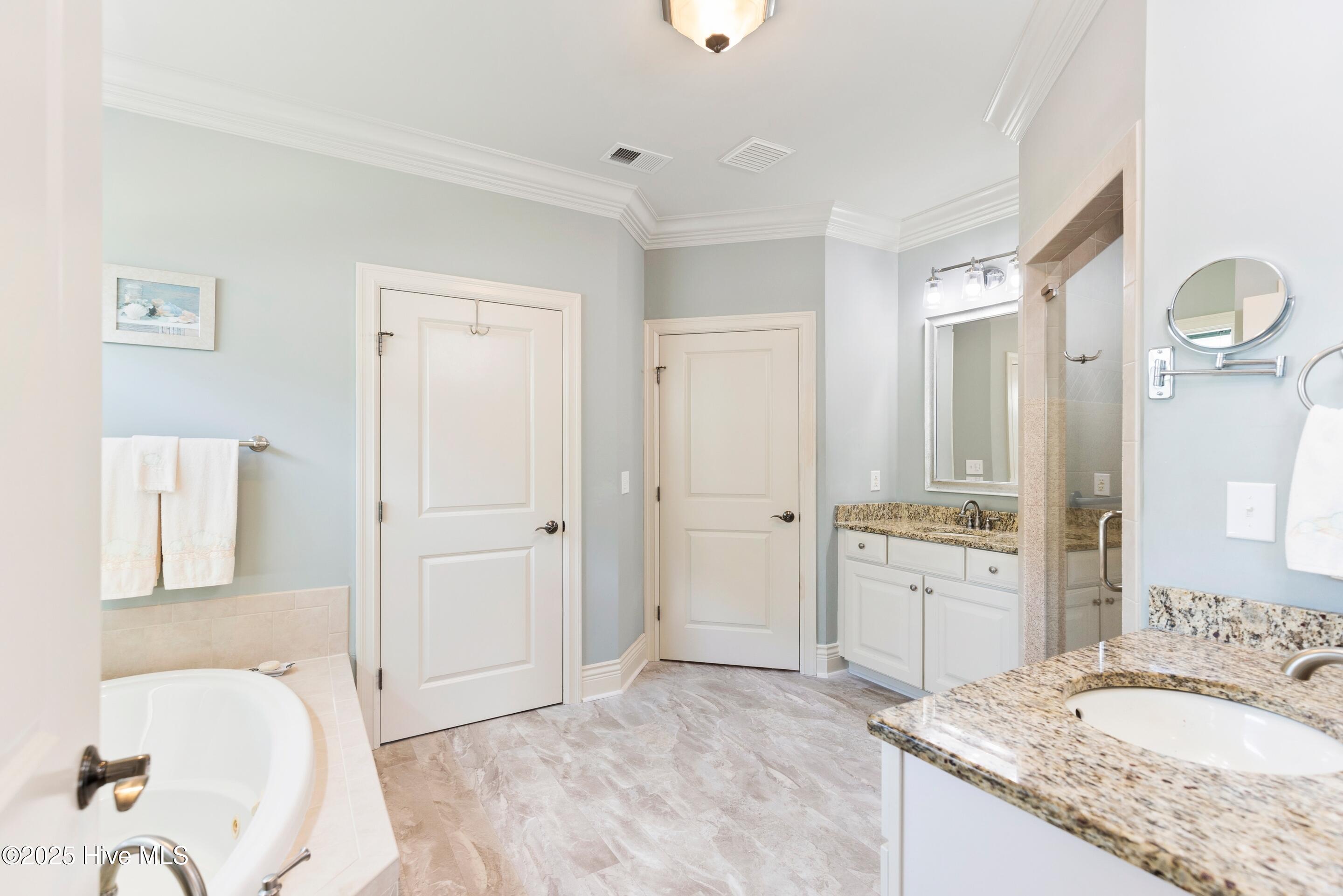 3298 Kensington Square SW