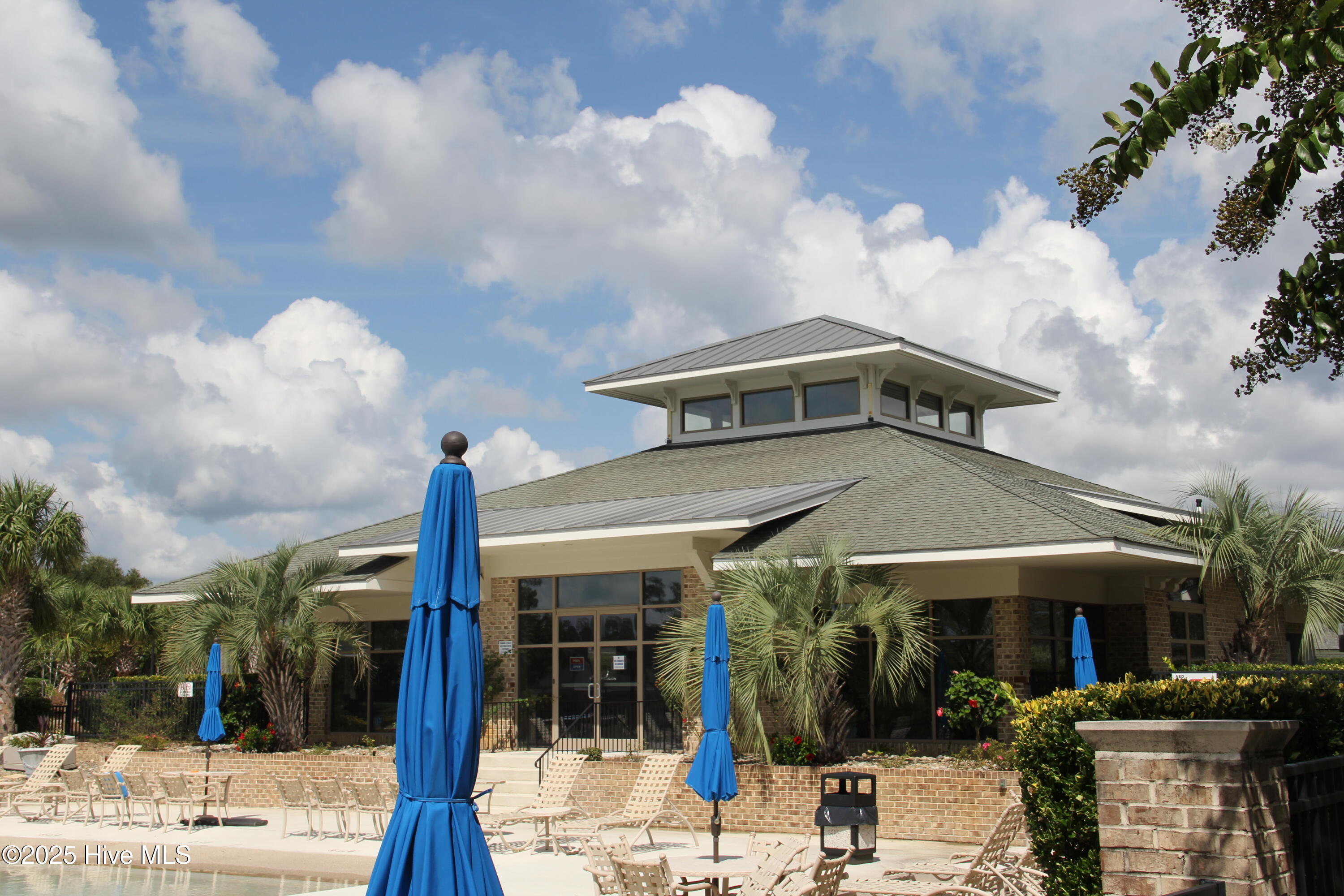 1274 St Simons Drive SE