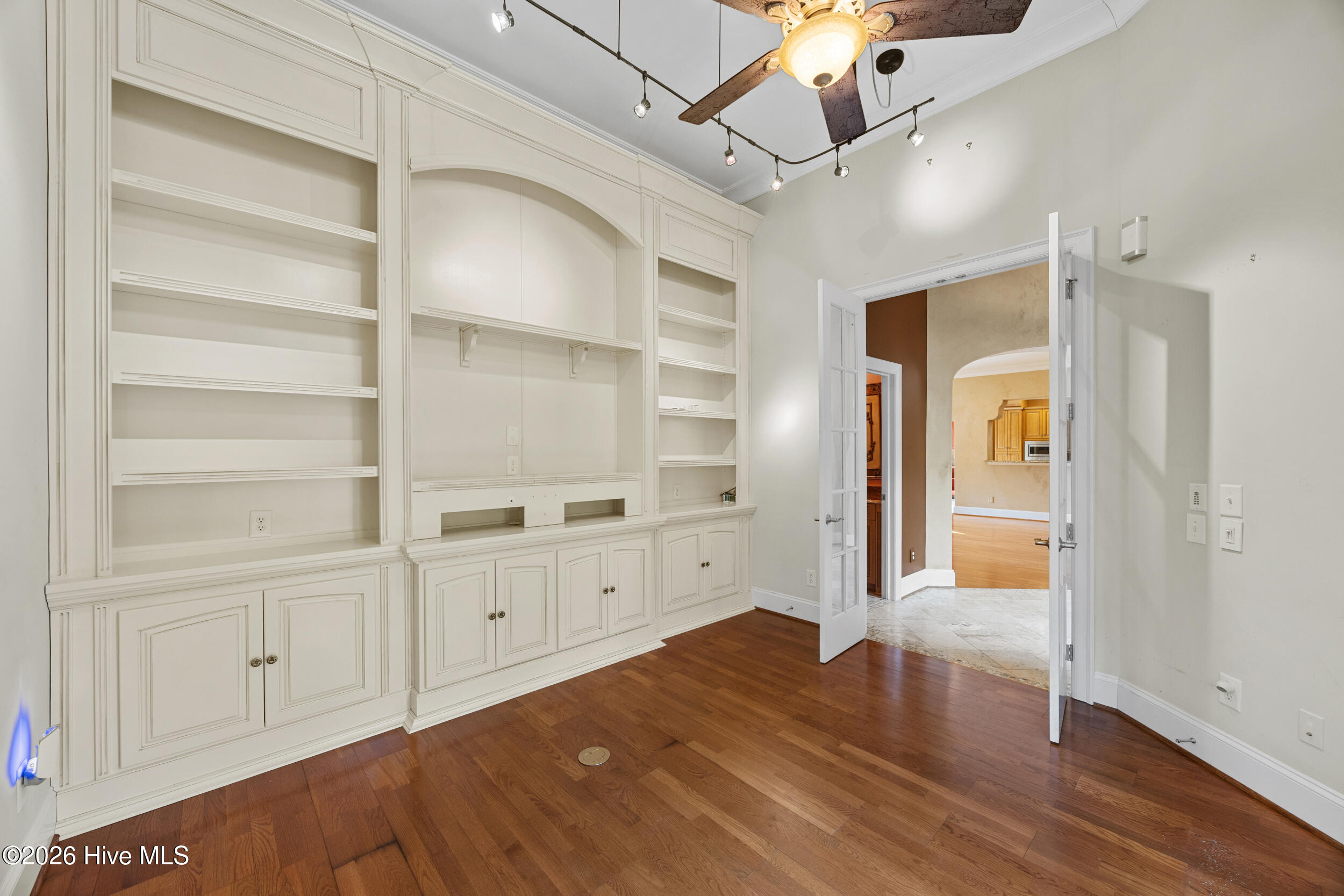 1301 S Moorings Drive