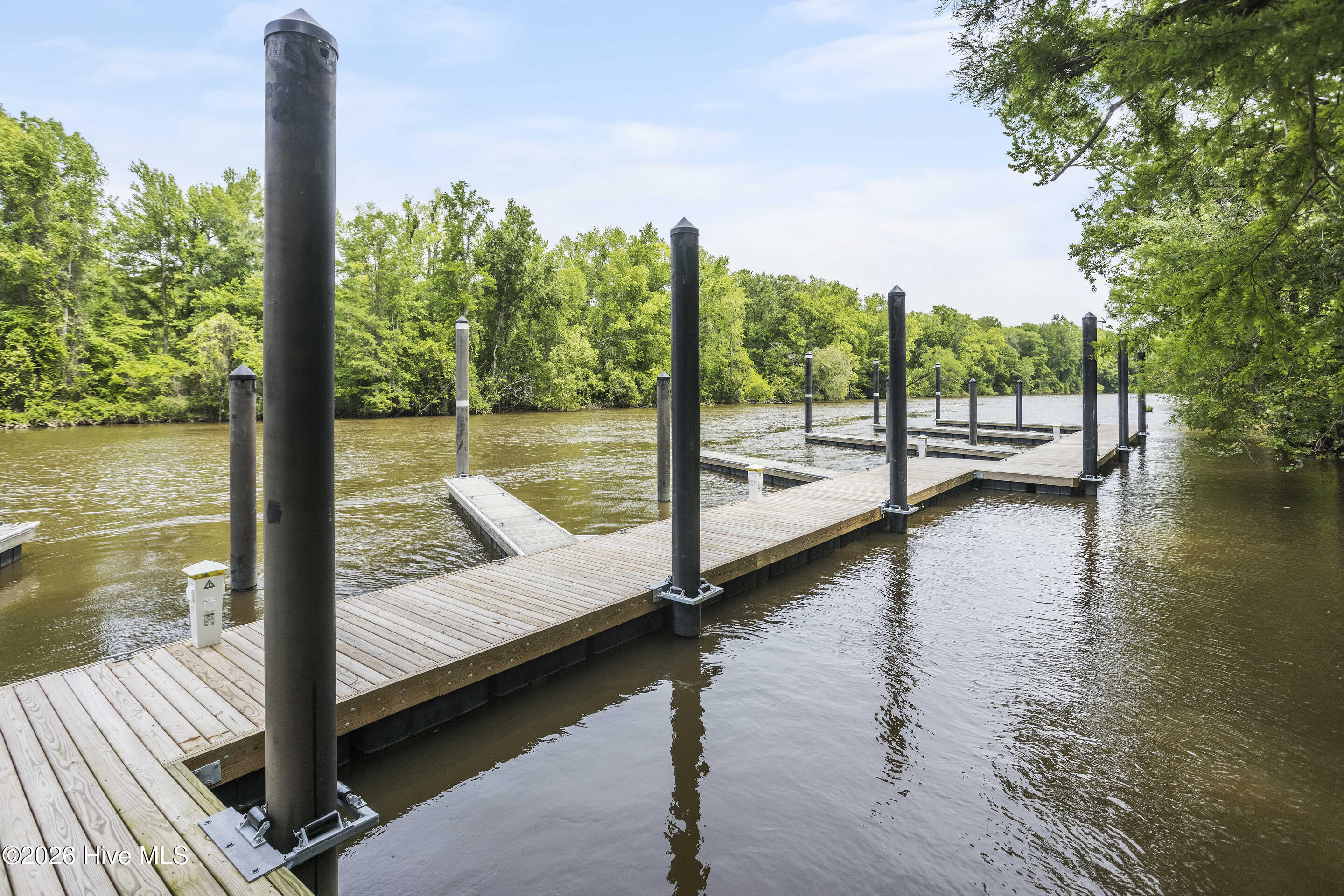 3726 Rivergate Way NE