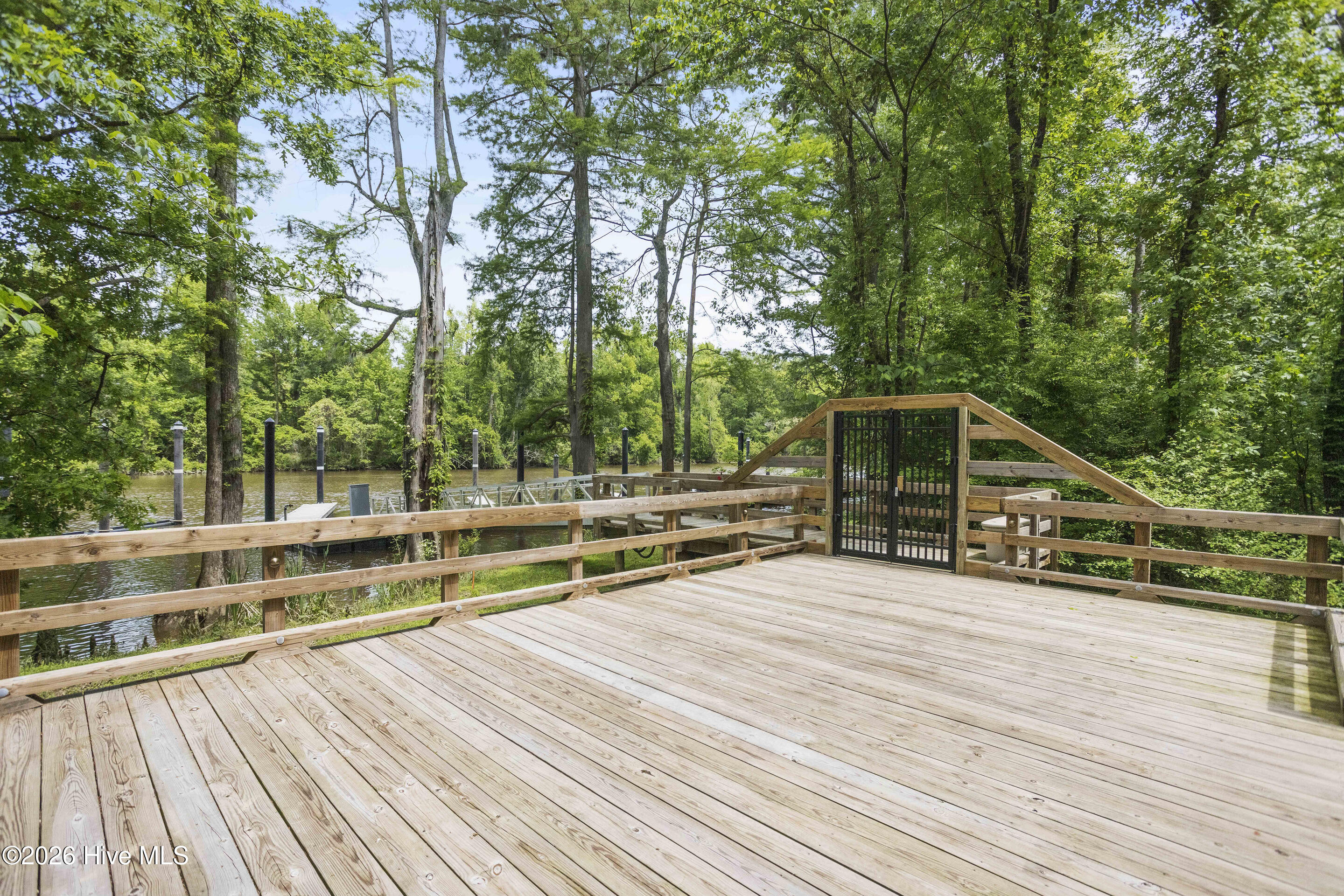 3726 Rivergate Way NE