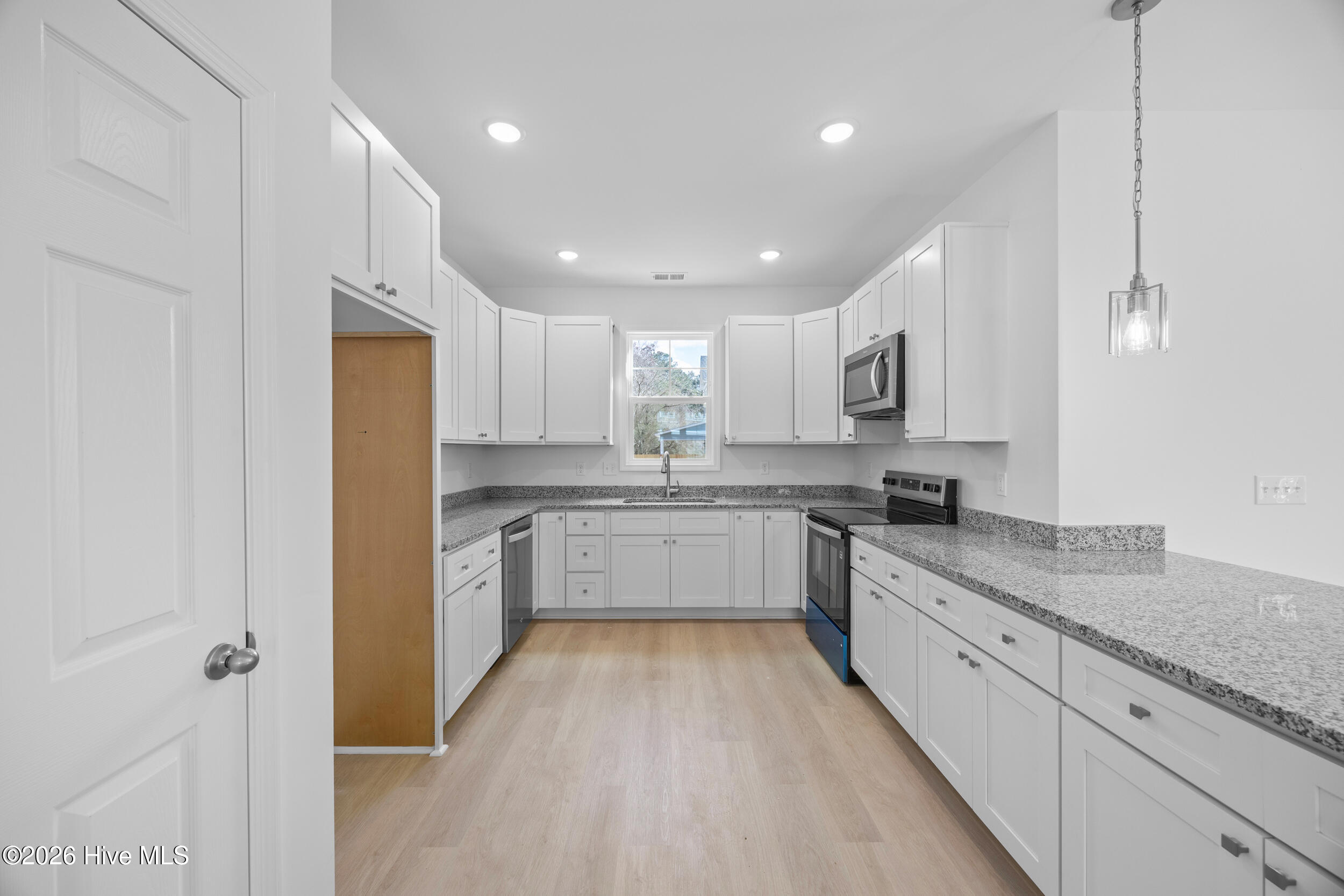 709 W Hayes Street