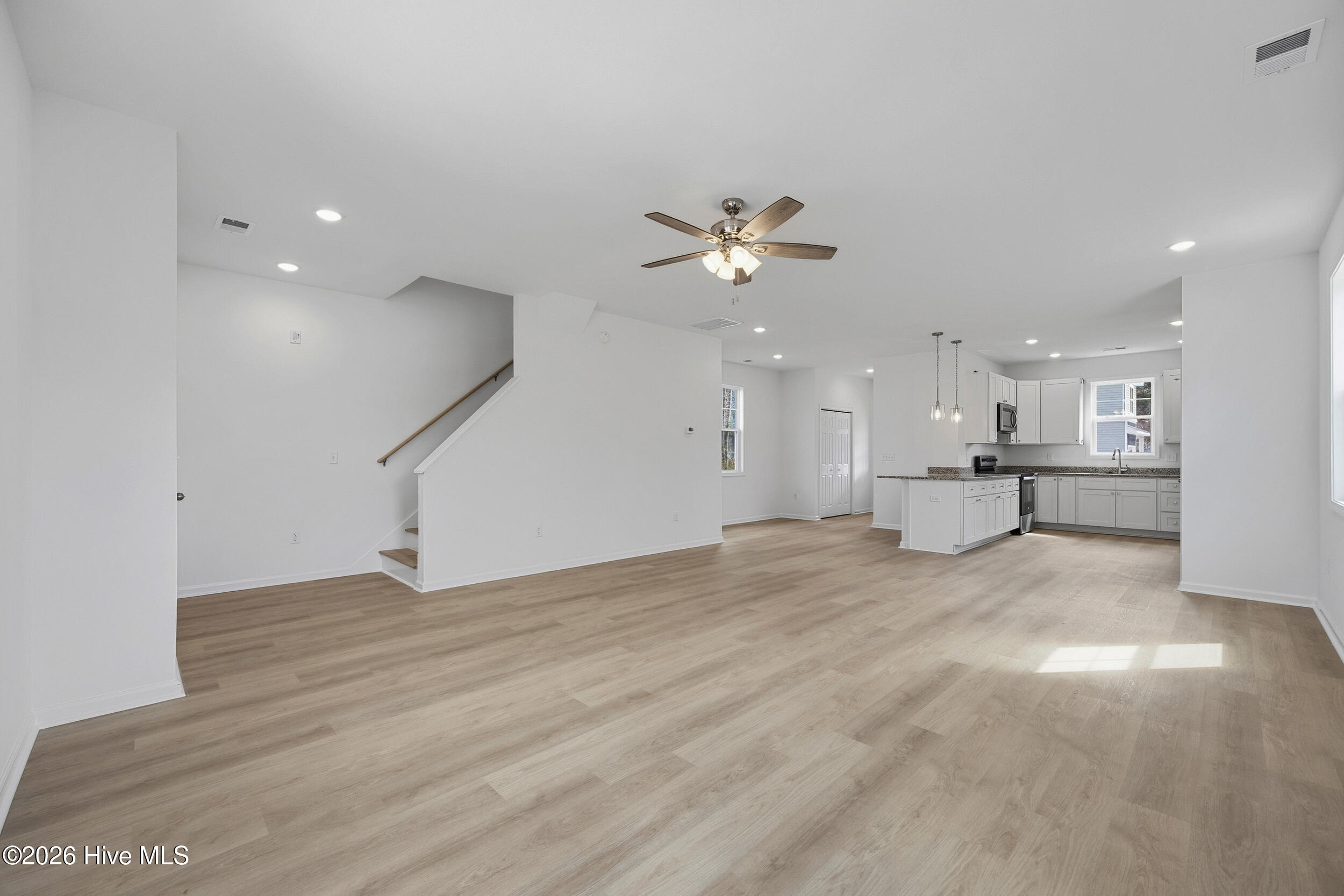 711 W Hayes Street