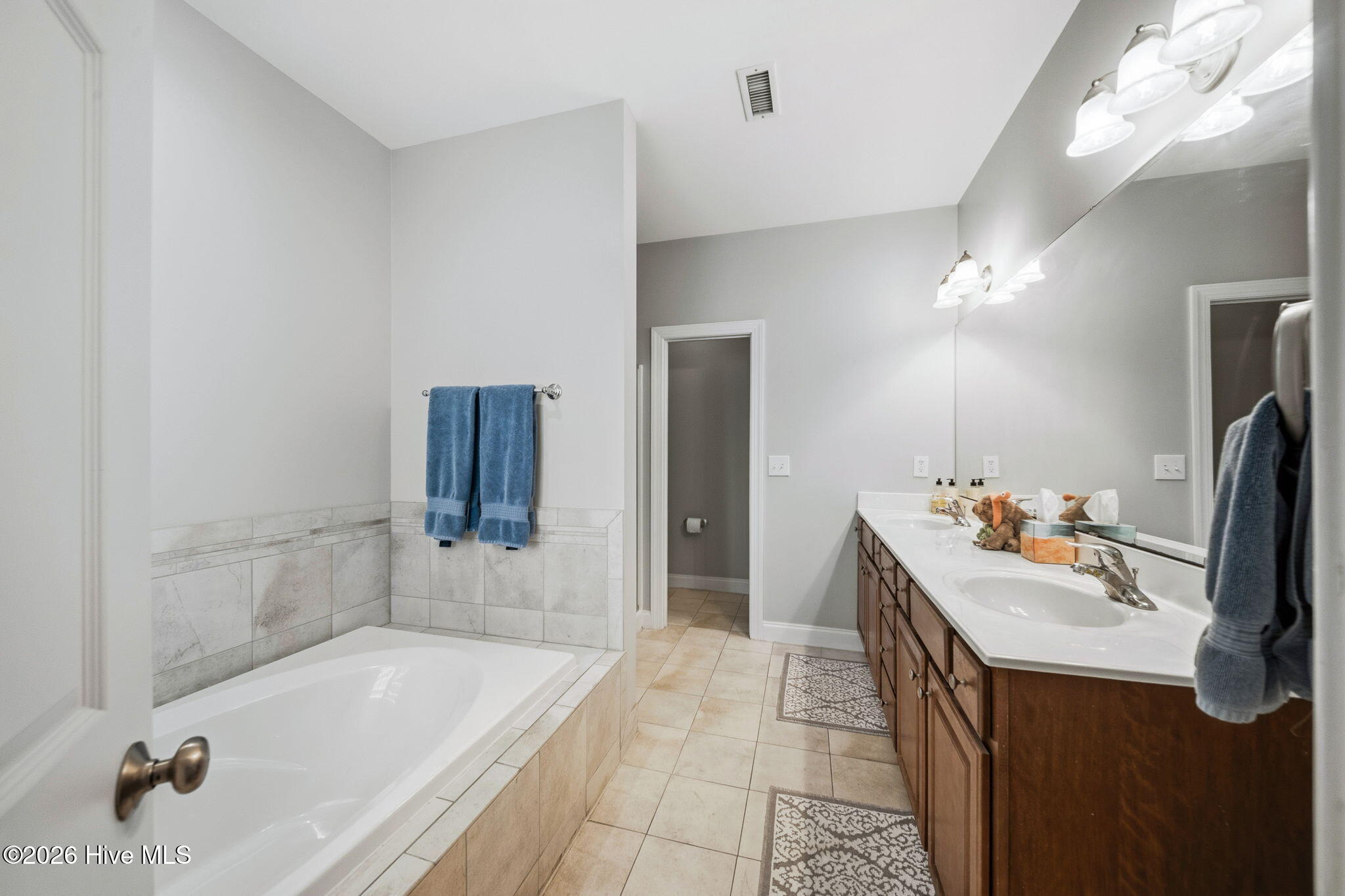 204 N Boca Bay Lane B