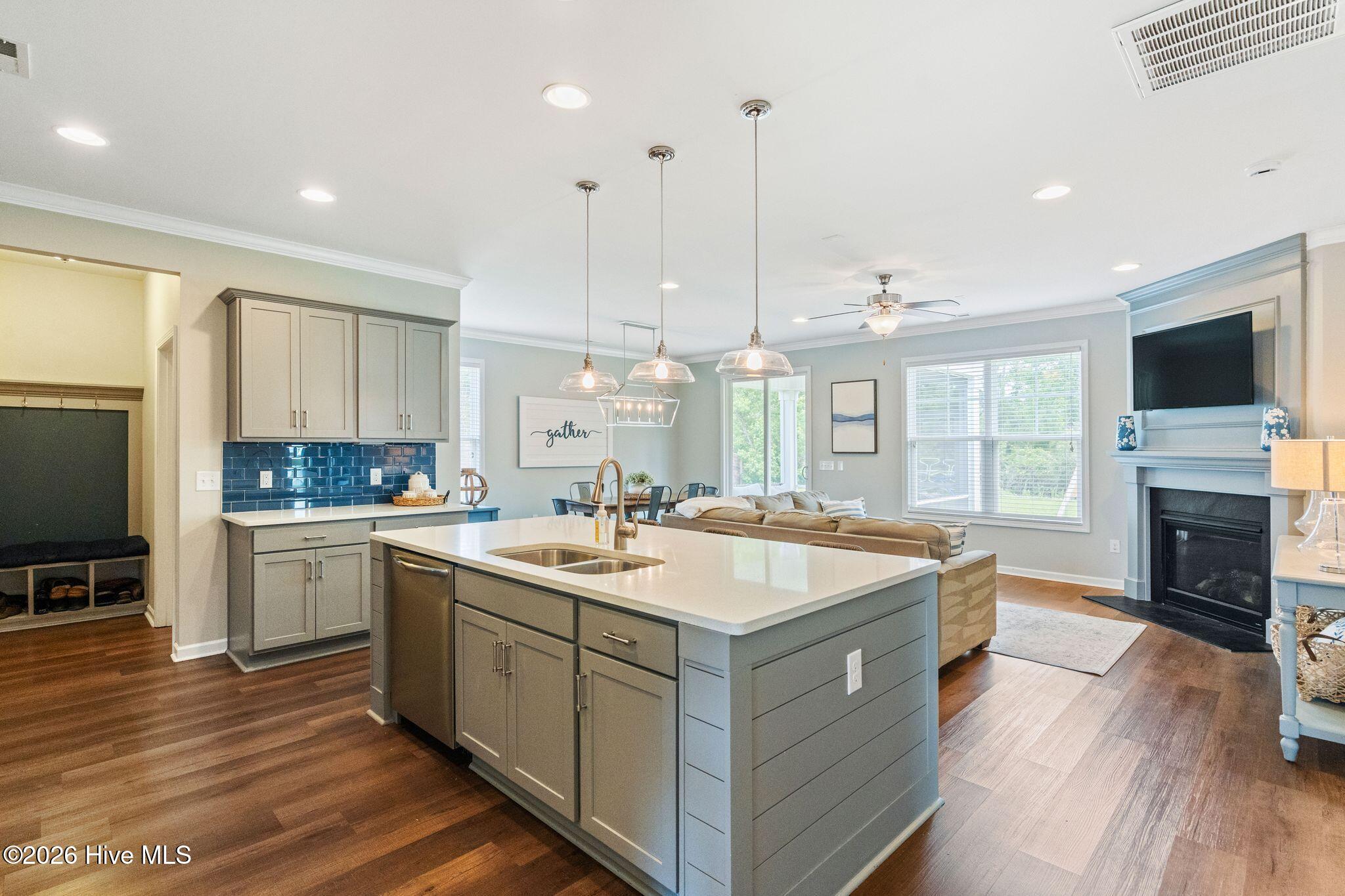 950 Keekle Lane SE