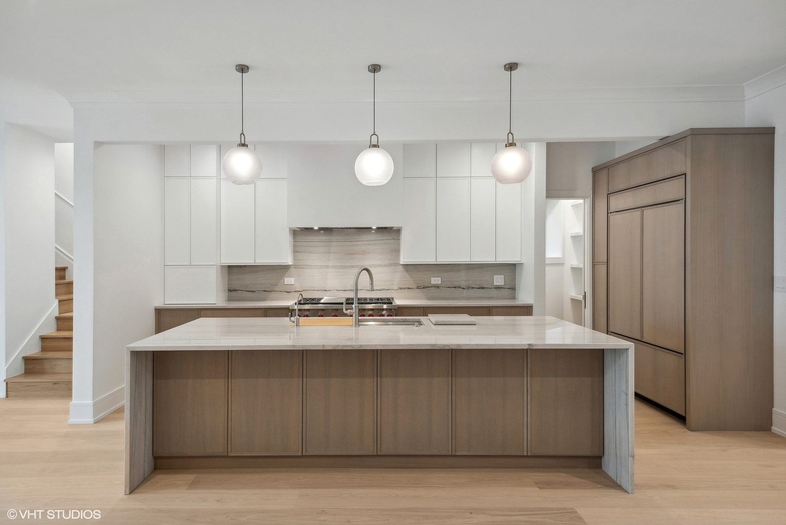 3642 N Magnolia Avenue