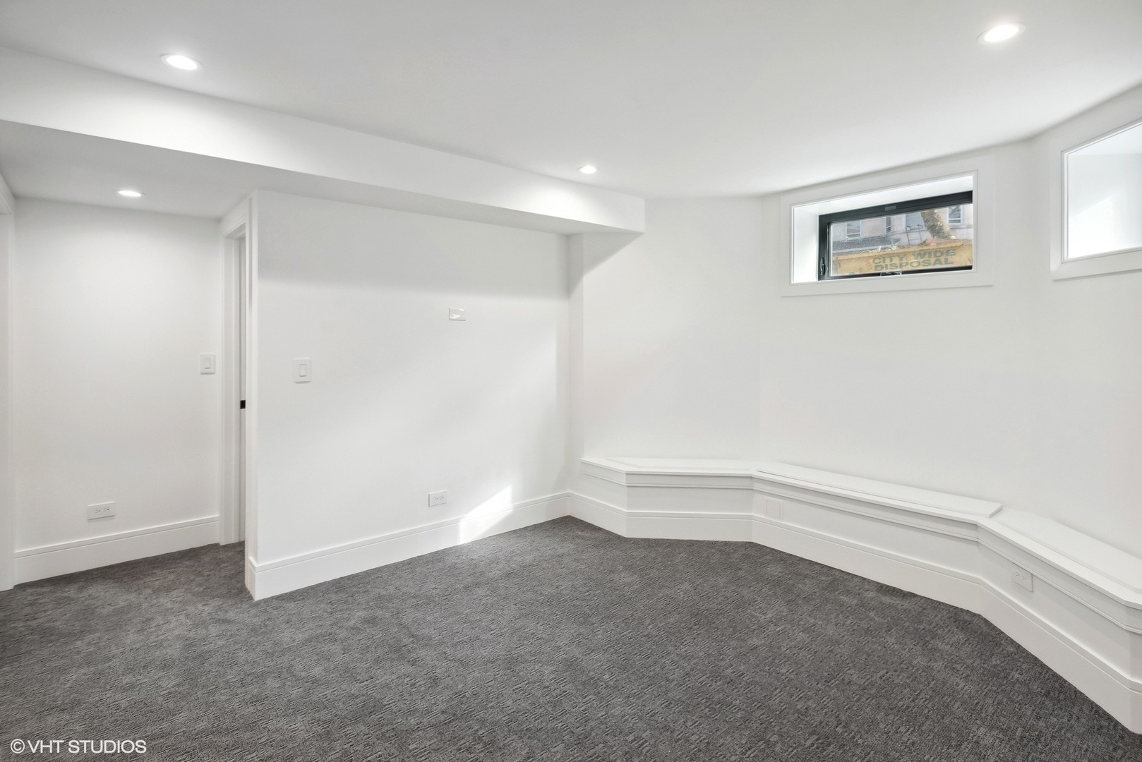 3642 N Magnolia Avenue