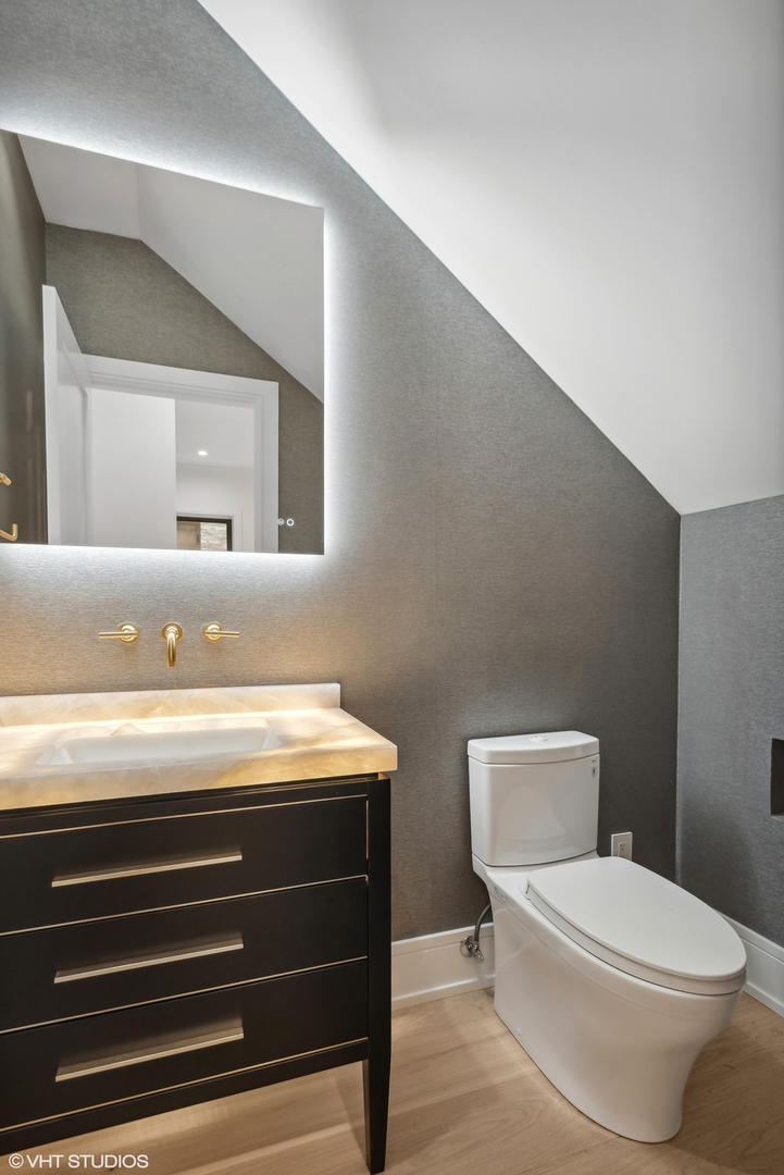 3642 N Magnolia Avenue