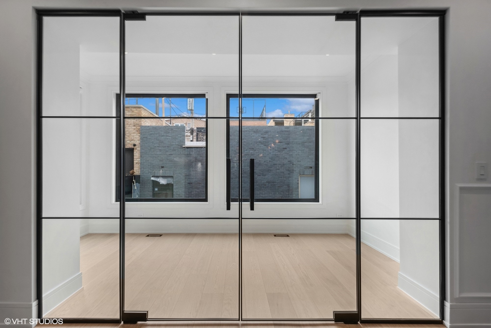 3642 N Magnolia Avenue