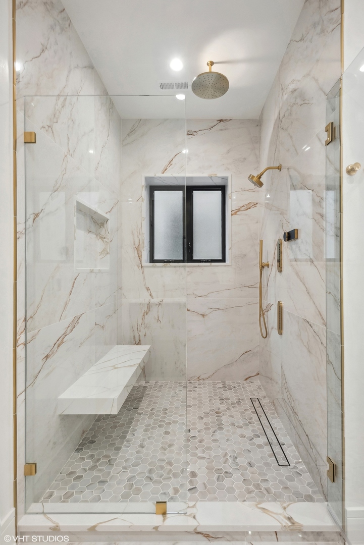 3642 N Magnolia Avenue