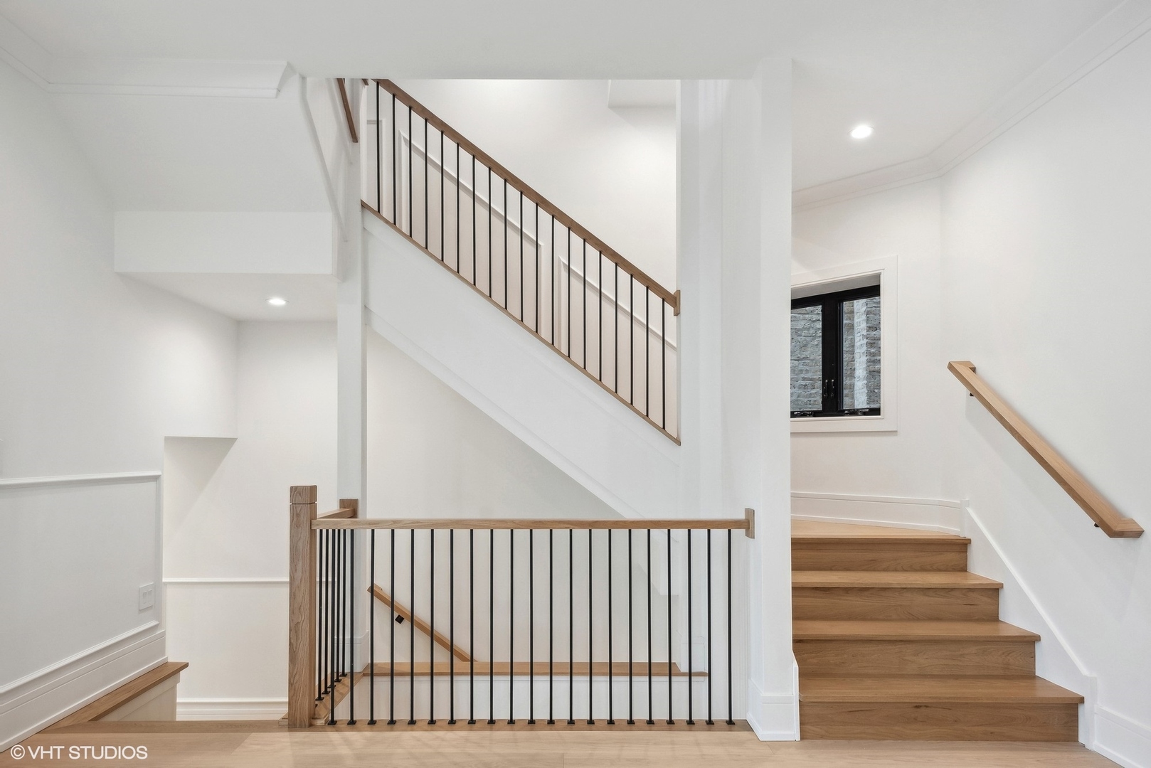 3642 N Magnolia Avenue