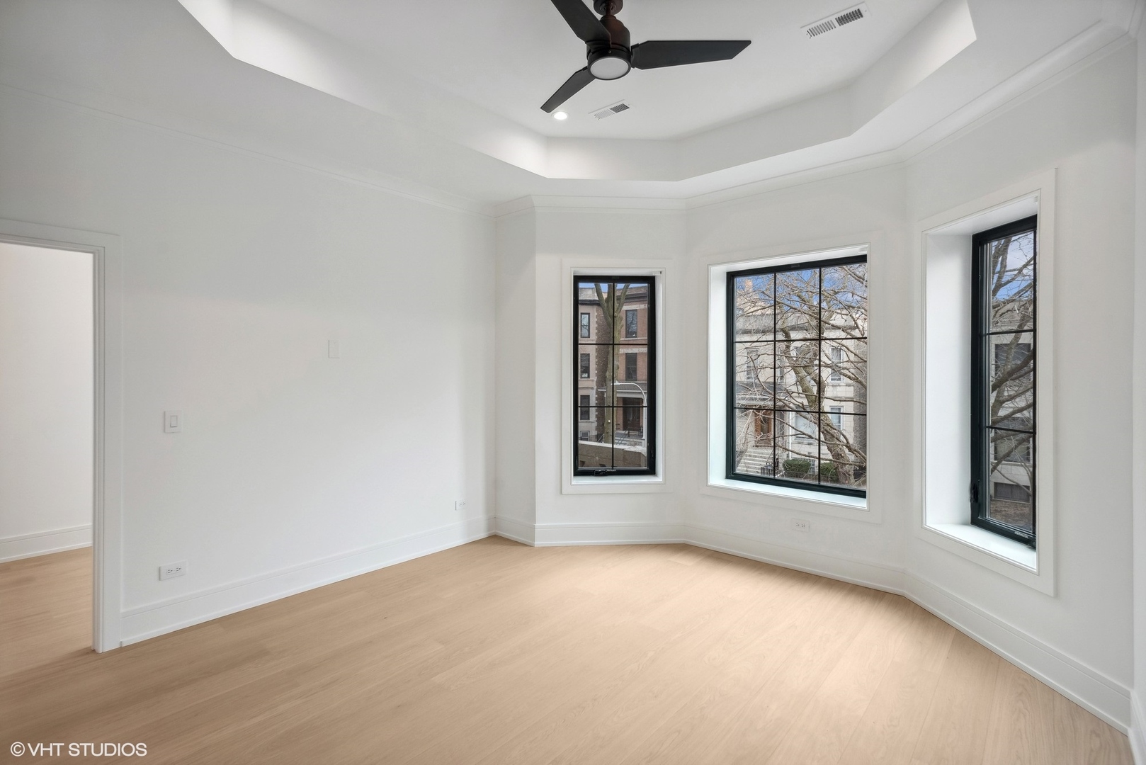 3642 N Magnolia Avenue