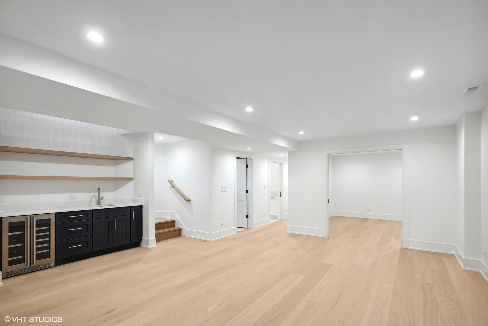 3642 N Magnolia Avenue