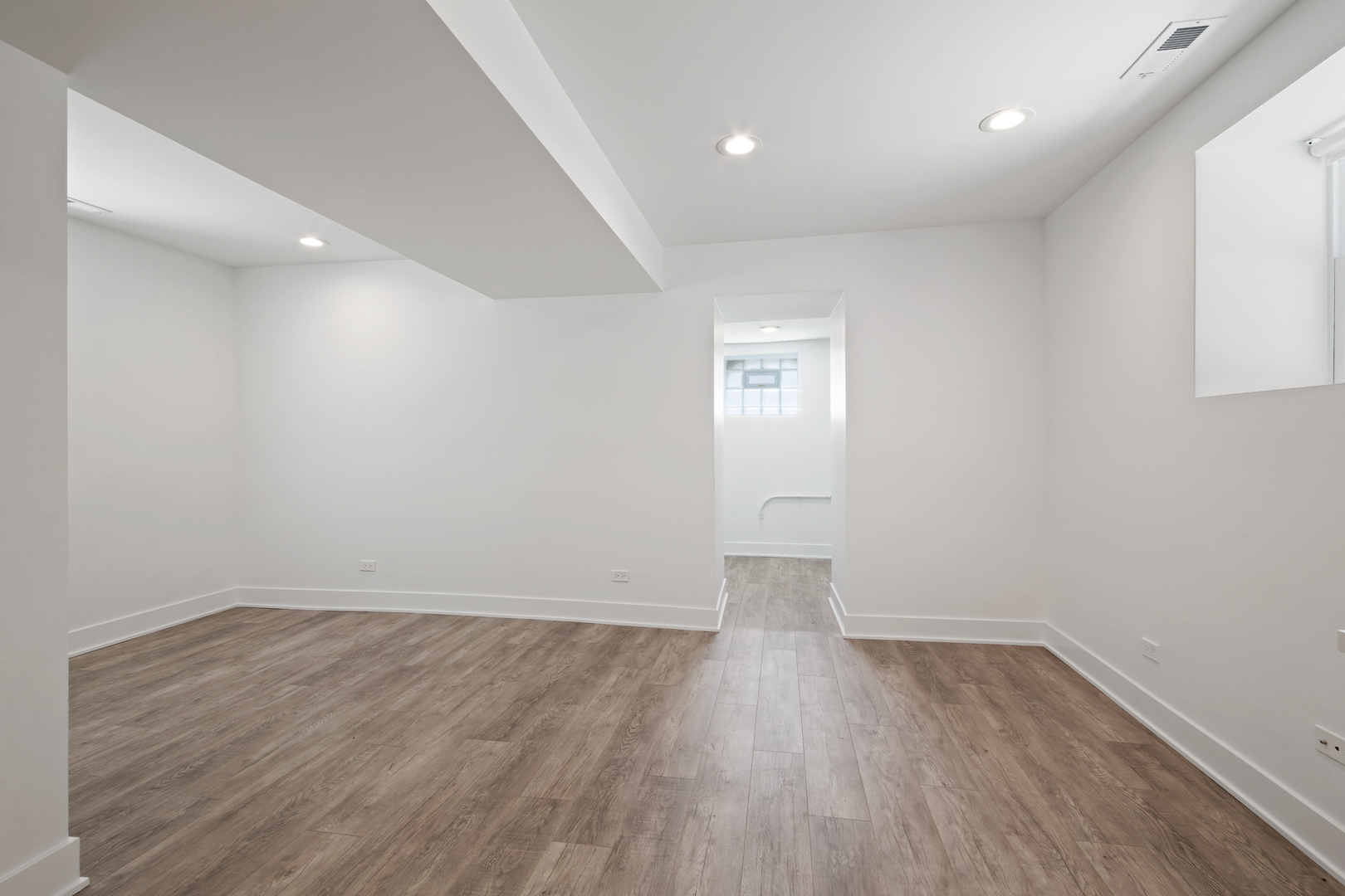 2316 W Augusta Boulevard