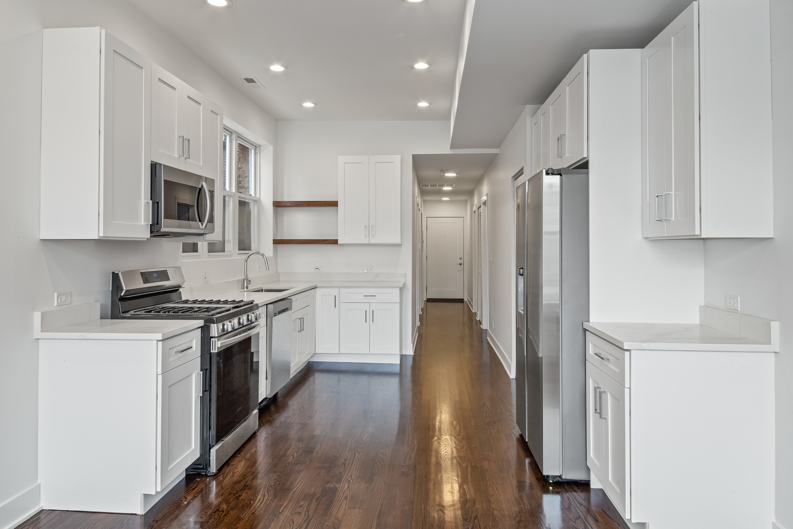 2316 W Augusta Boulevard