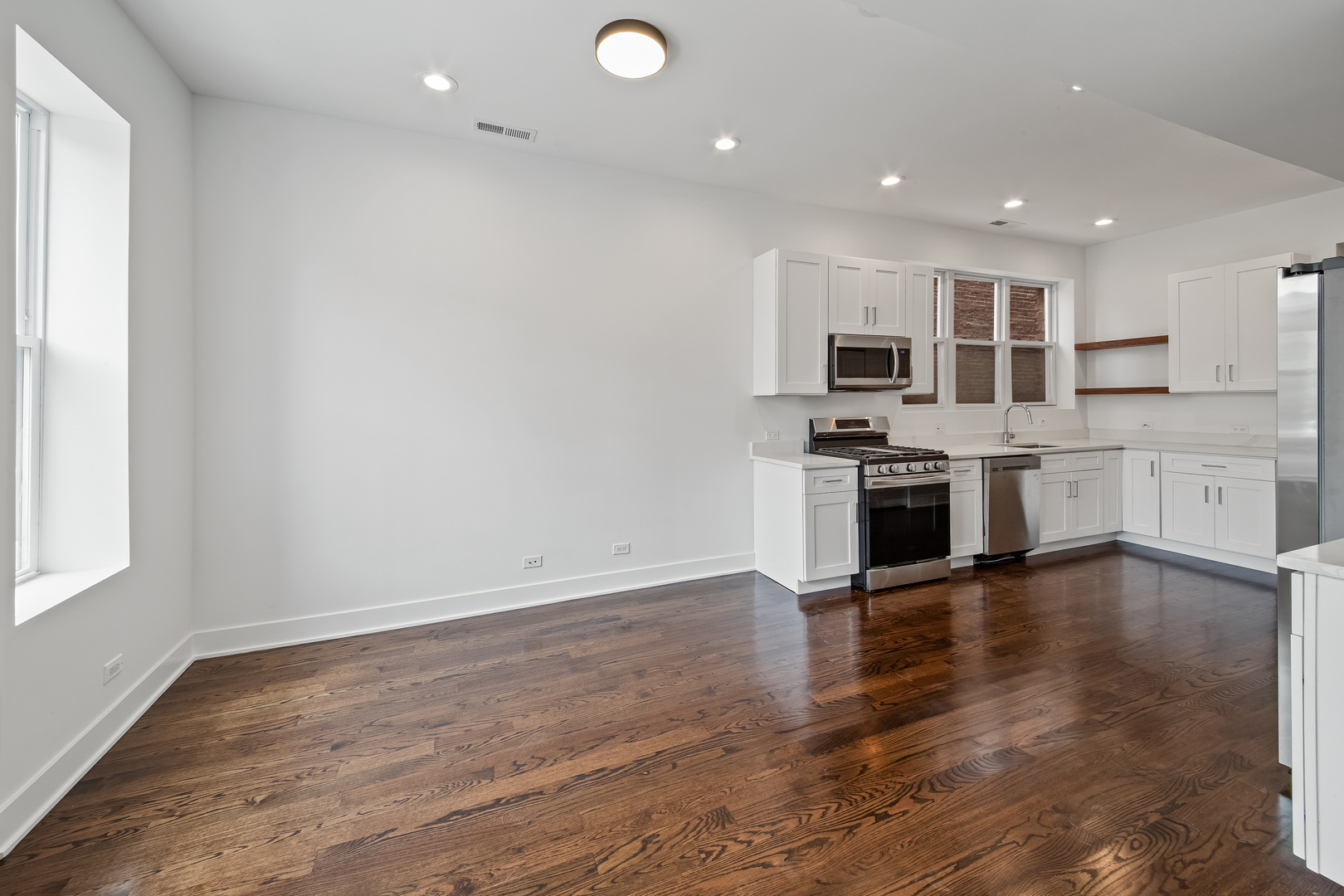 2316 W Augusta Boulevard