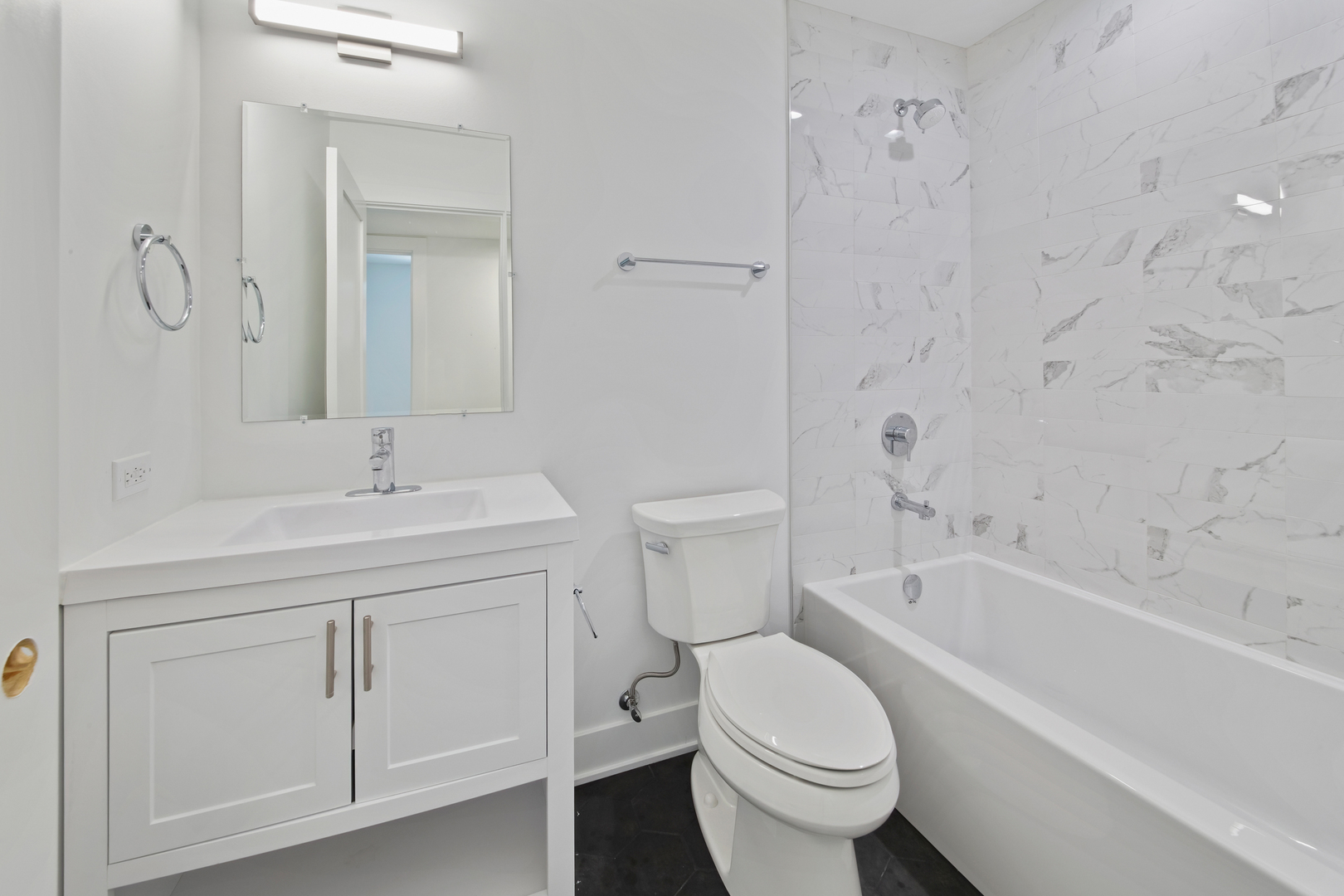 2316 W Augusta Boulevard