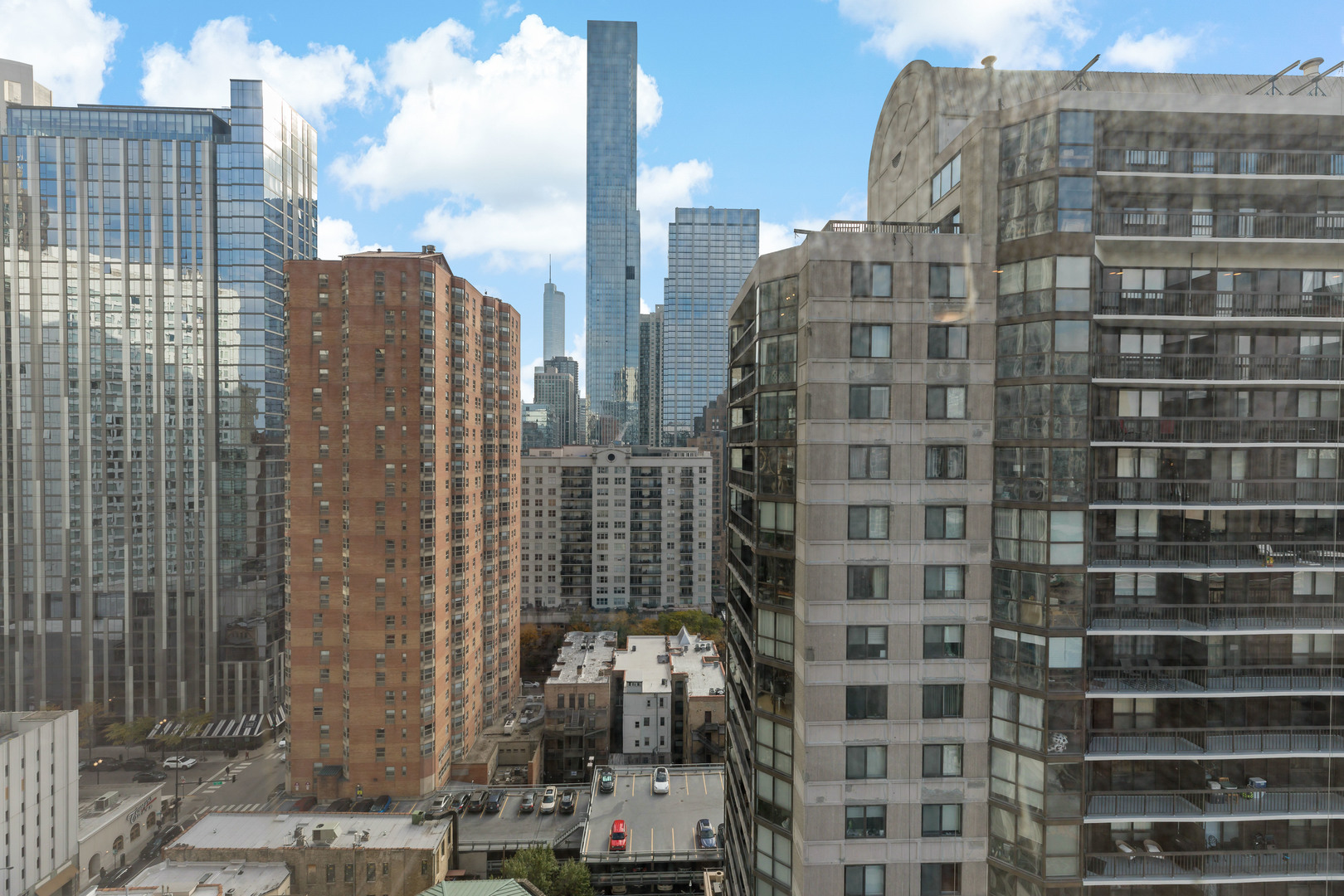 2 W Delaware Place Unit: 1705-06