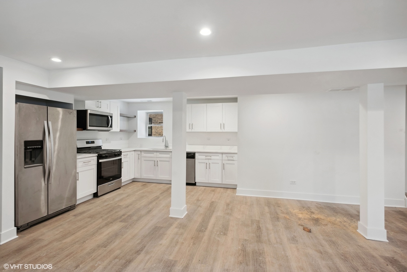 2229 W Augusta Boulevard