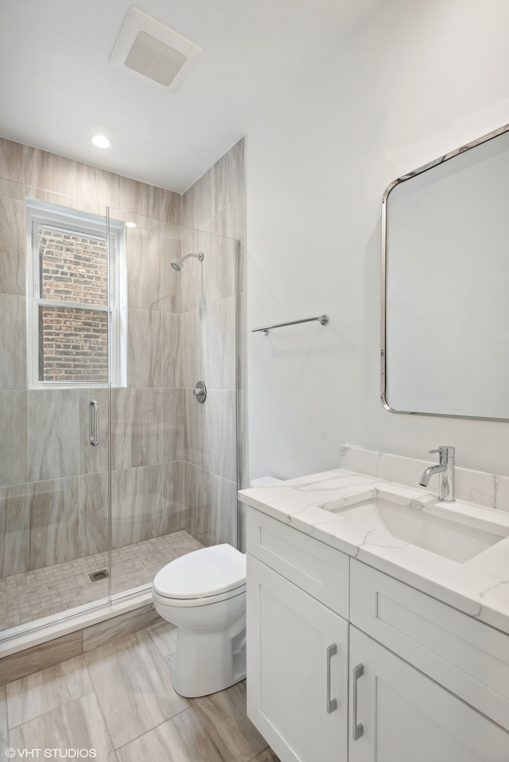 2229 W Augusta Boulevard