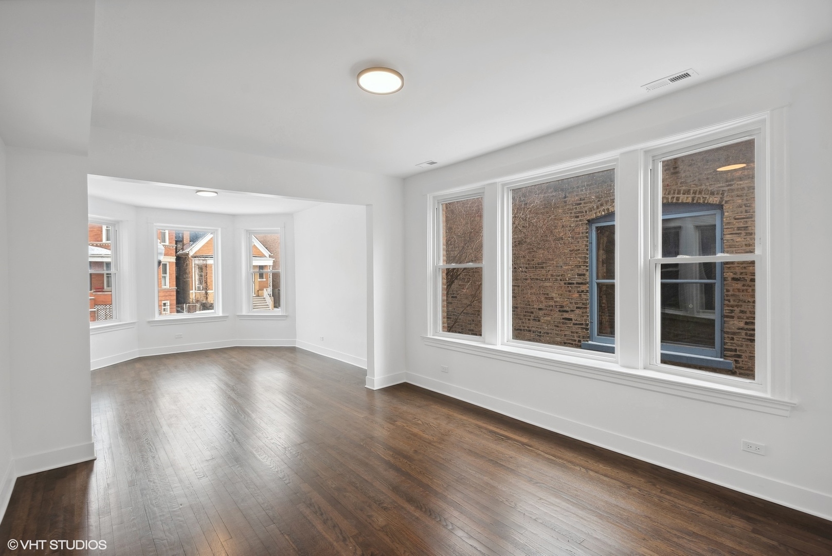 2229 W Augusta Boulevard