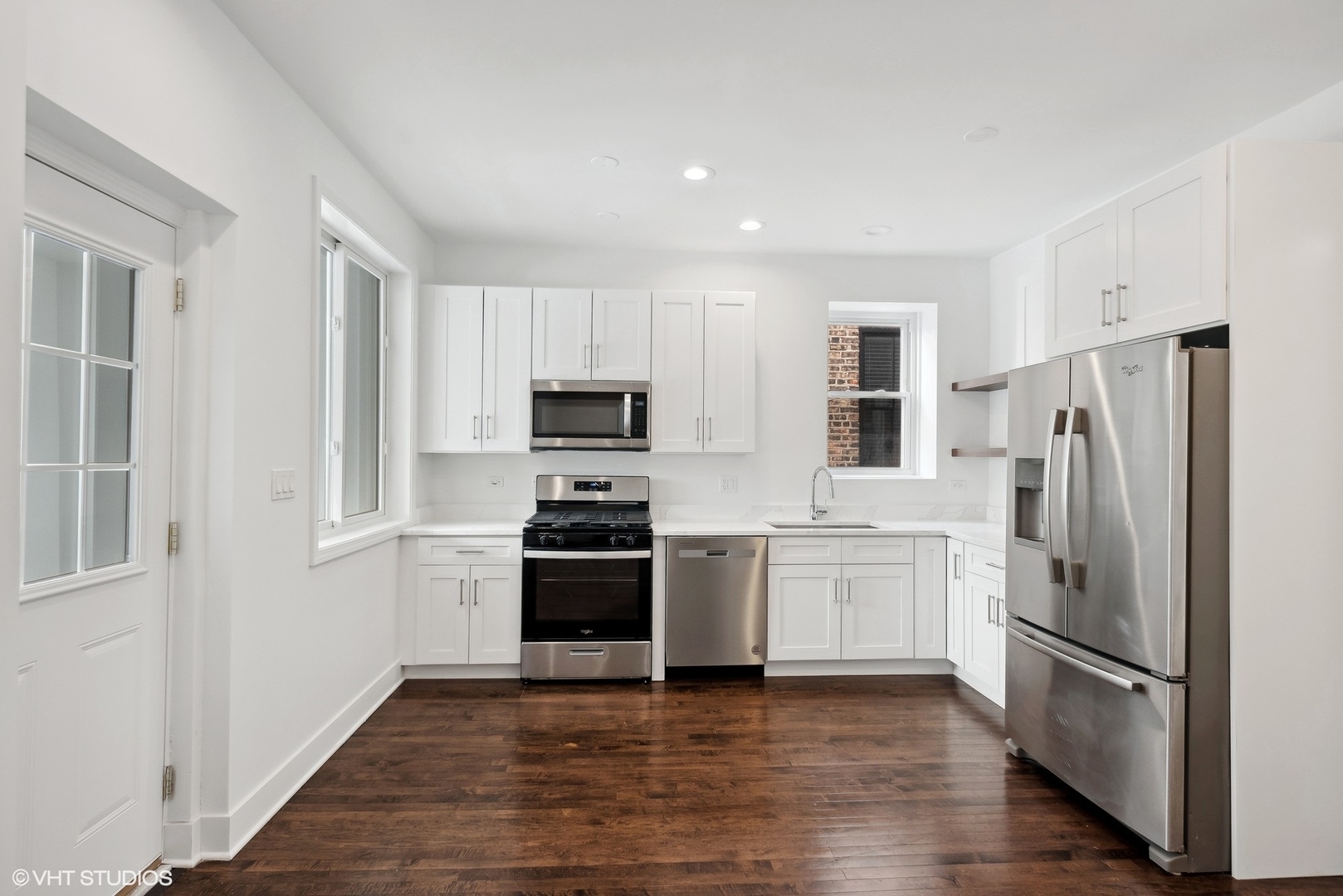 2229 W Augusta Boulevard