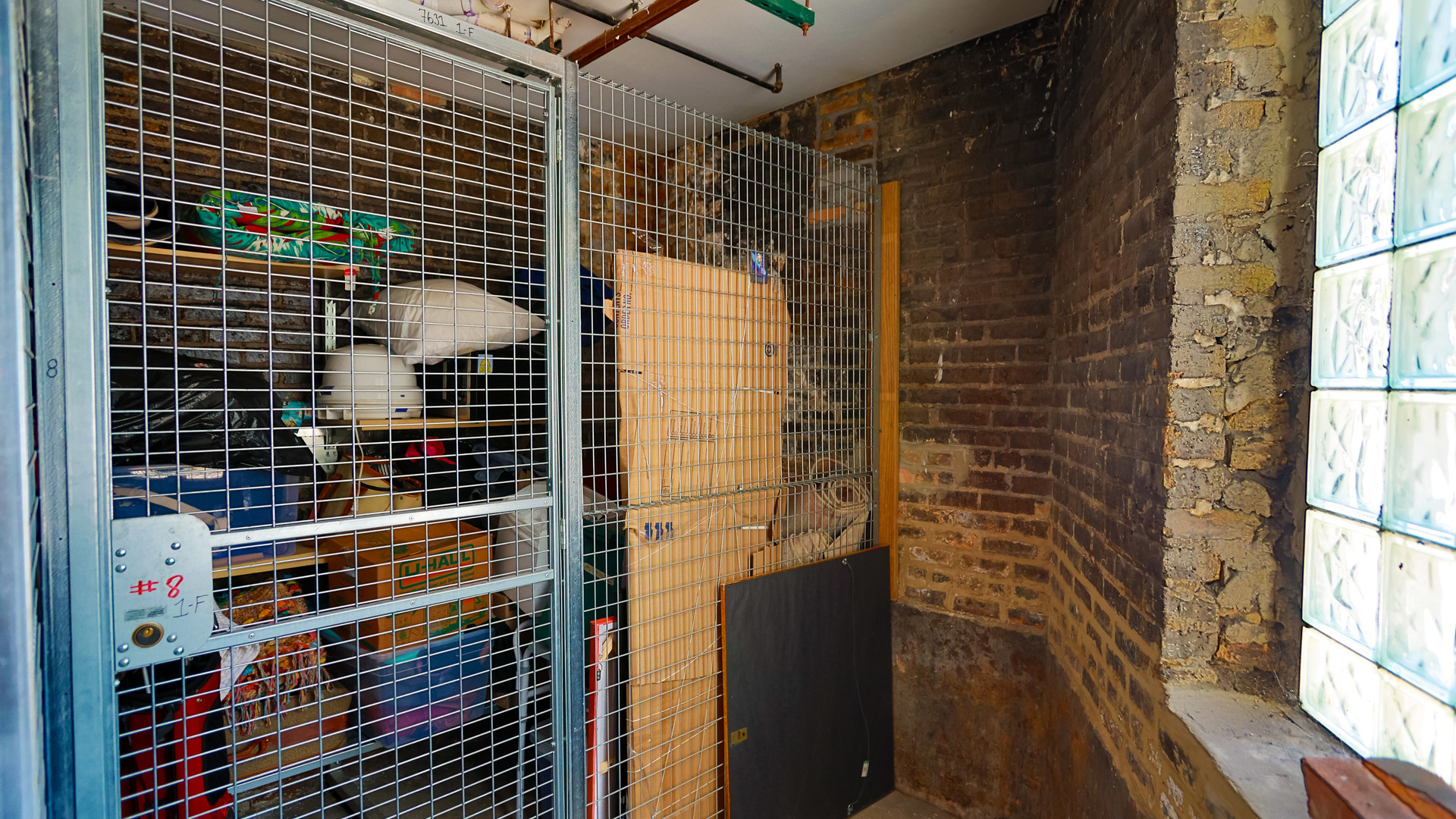 7631 N Greenview Avenue Unit: 1F