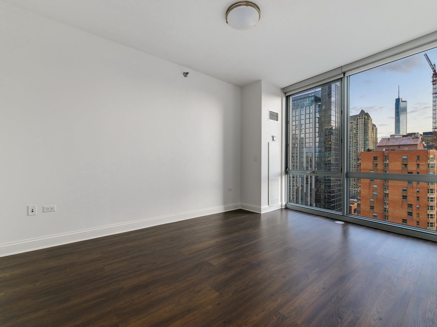 2 W Delaware Place Unit: 2403