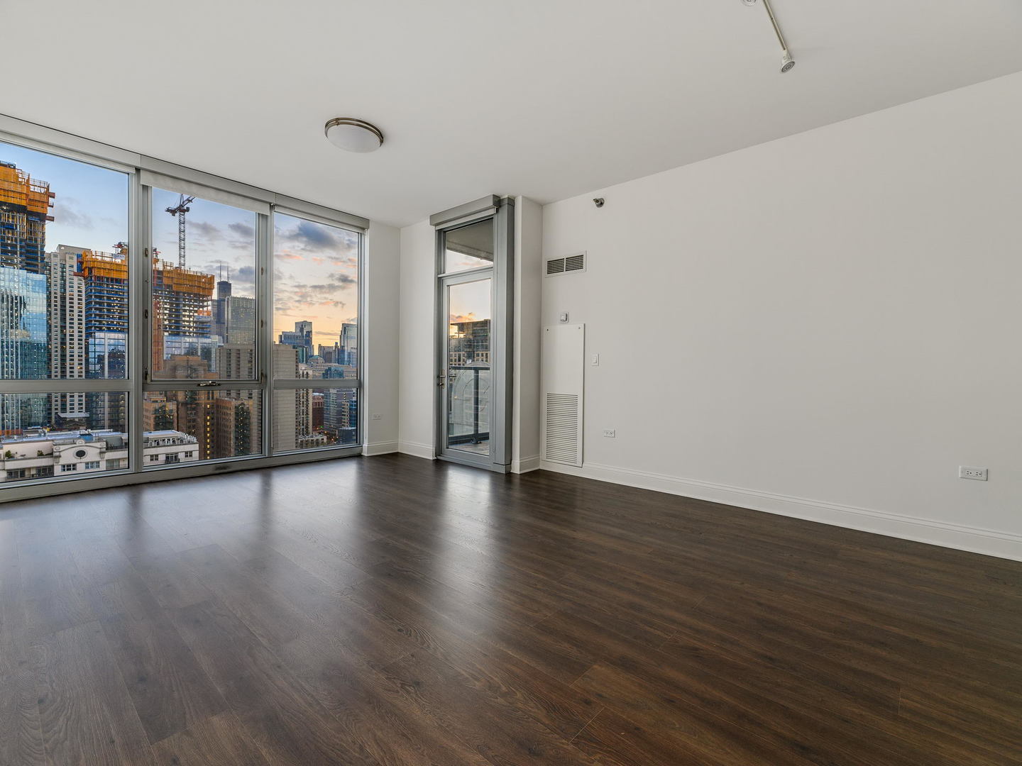 2 W Delaware Place Unit: 2403