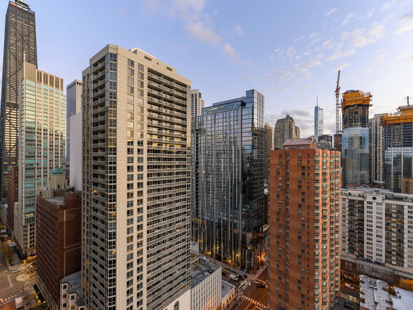 2 W Delaware Place Unit: 2403