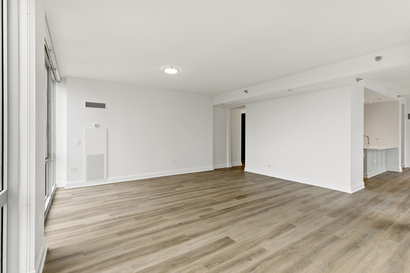 2 W Delaware Place Unit: 1205-06