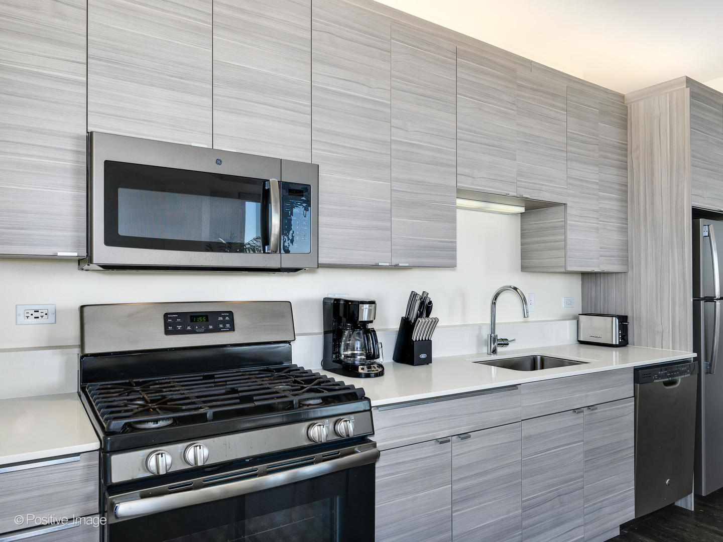 1920 N Milwaukee Avenue Unit: 507