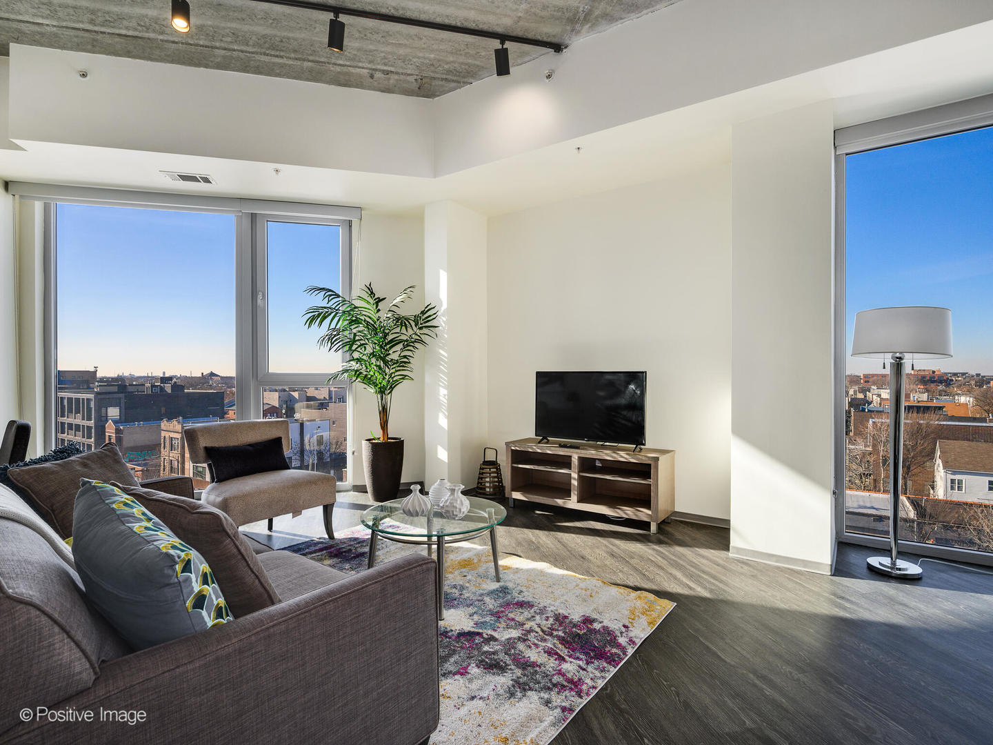 1920 N Milwaukee Avenue Unit: 507