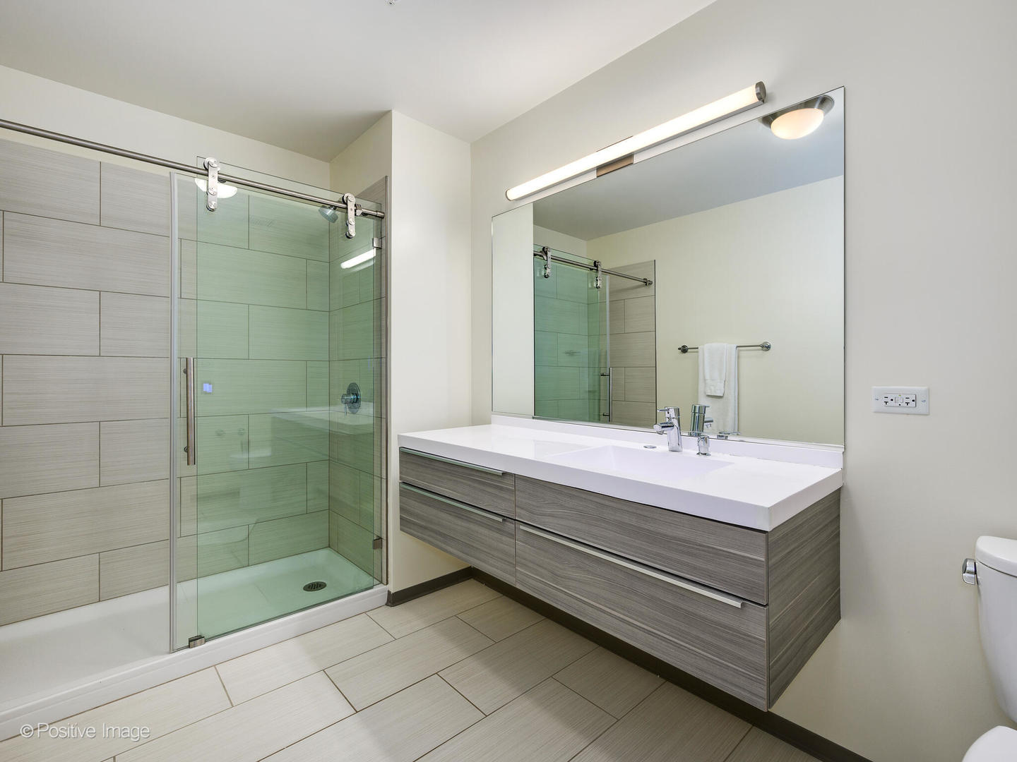 1920 N Milwaukee Avenue Unit: 507