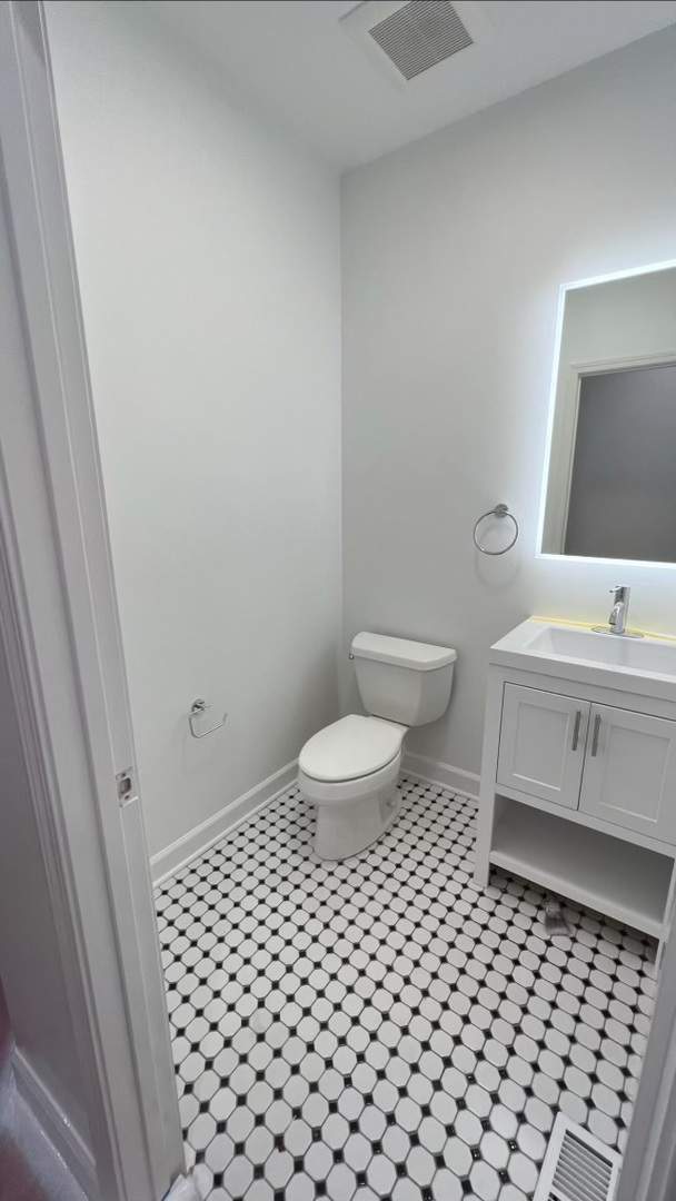 1424 N Hoyne Avenue Unit: 1