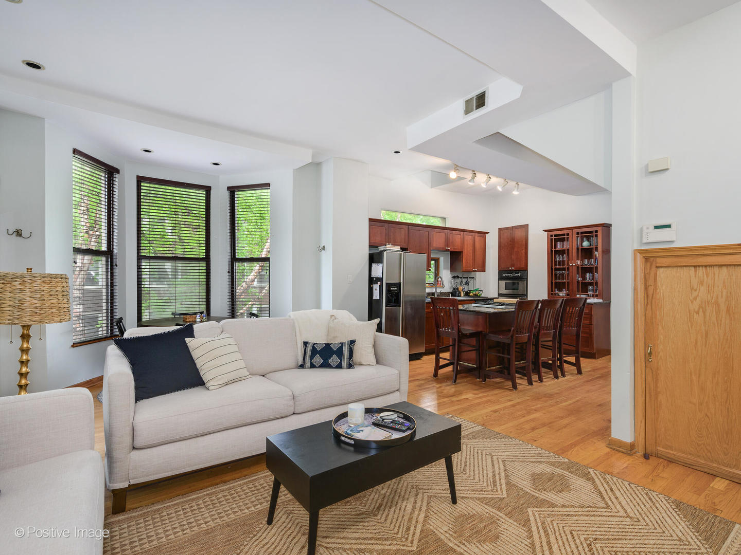 1059 W Wrightwood Avenue