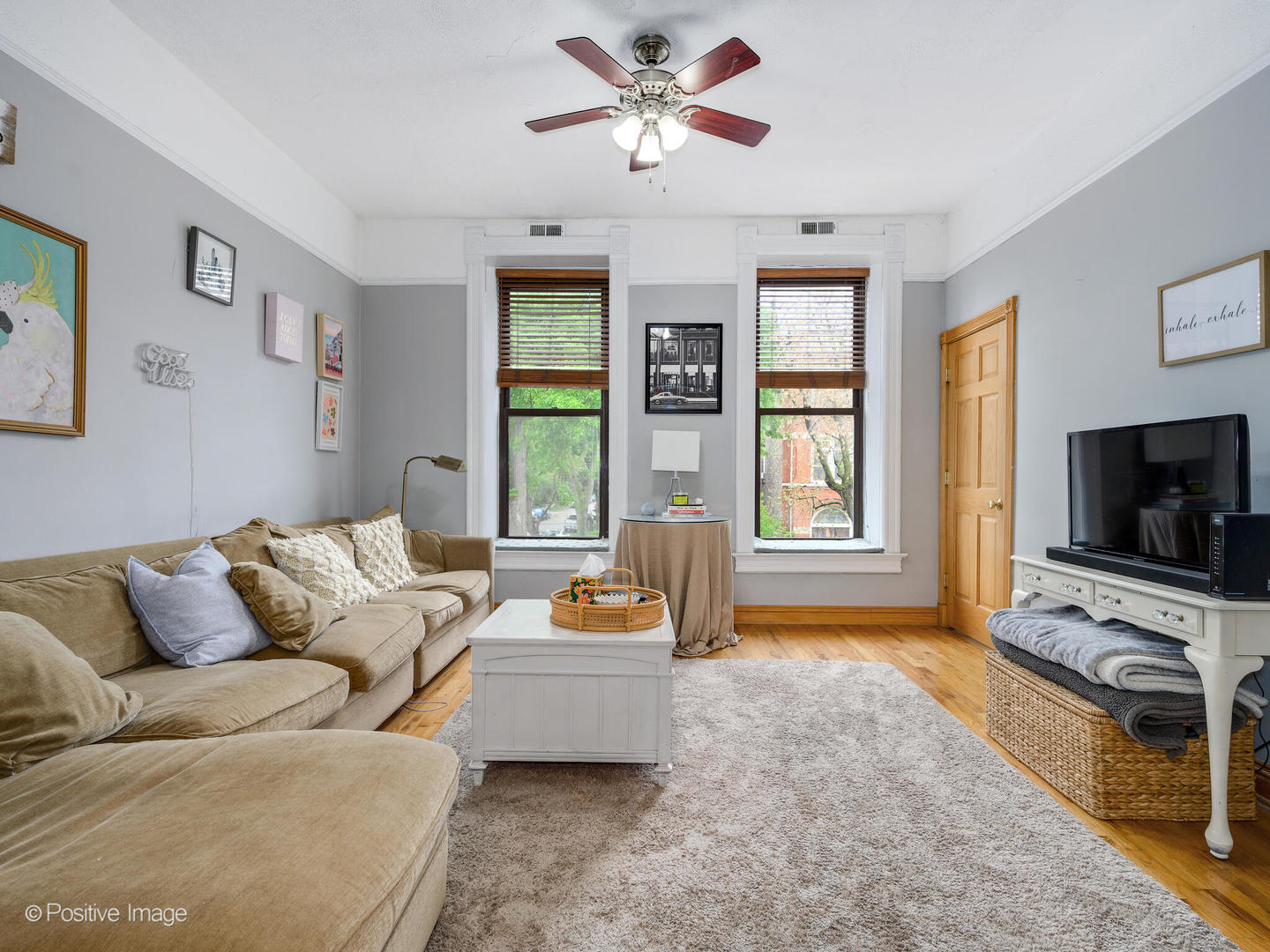 1059 W Wrightwood Avenue