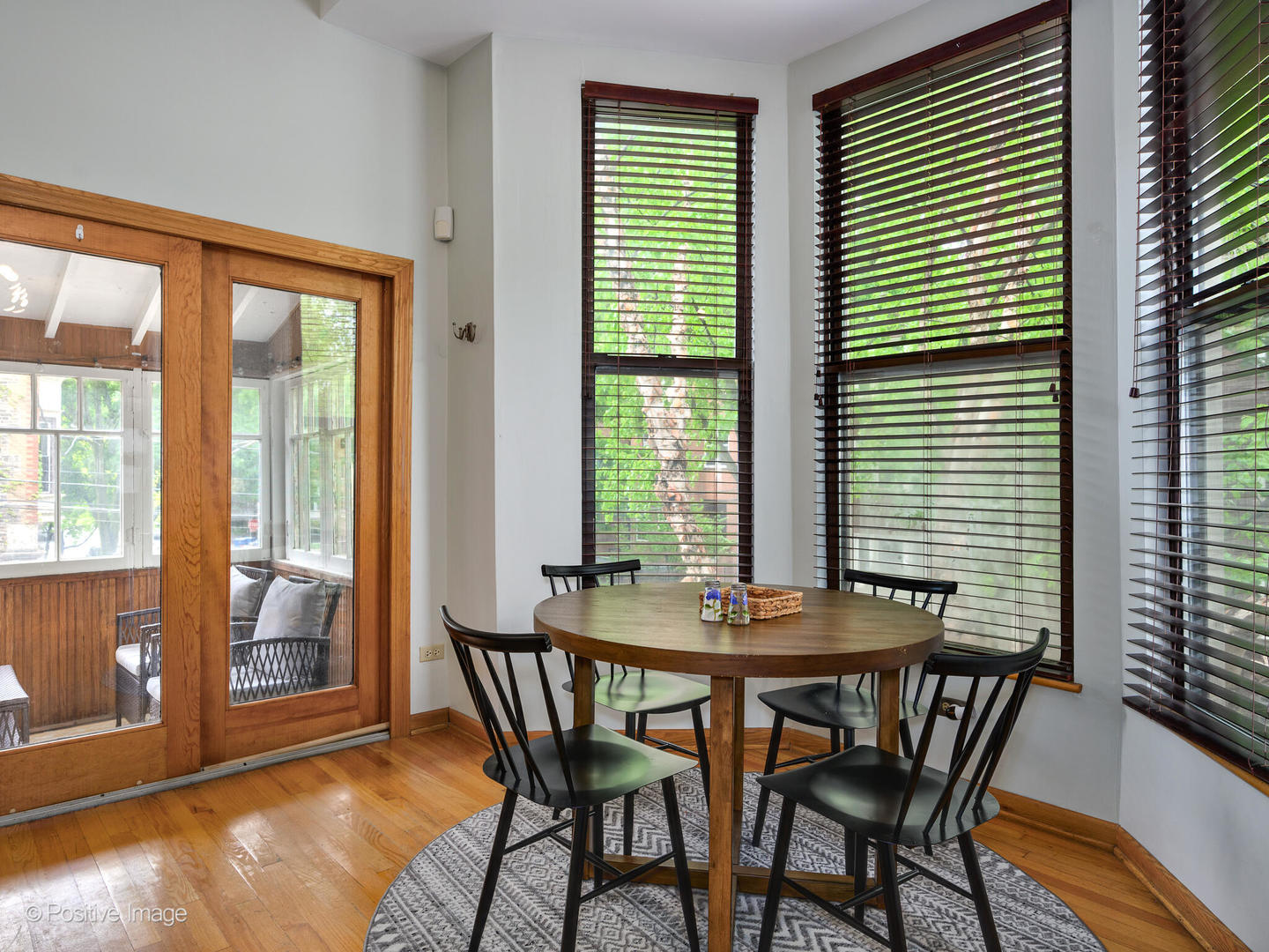 1059 W Wrightwood Avenue