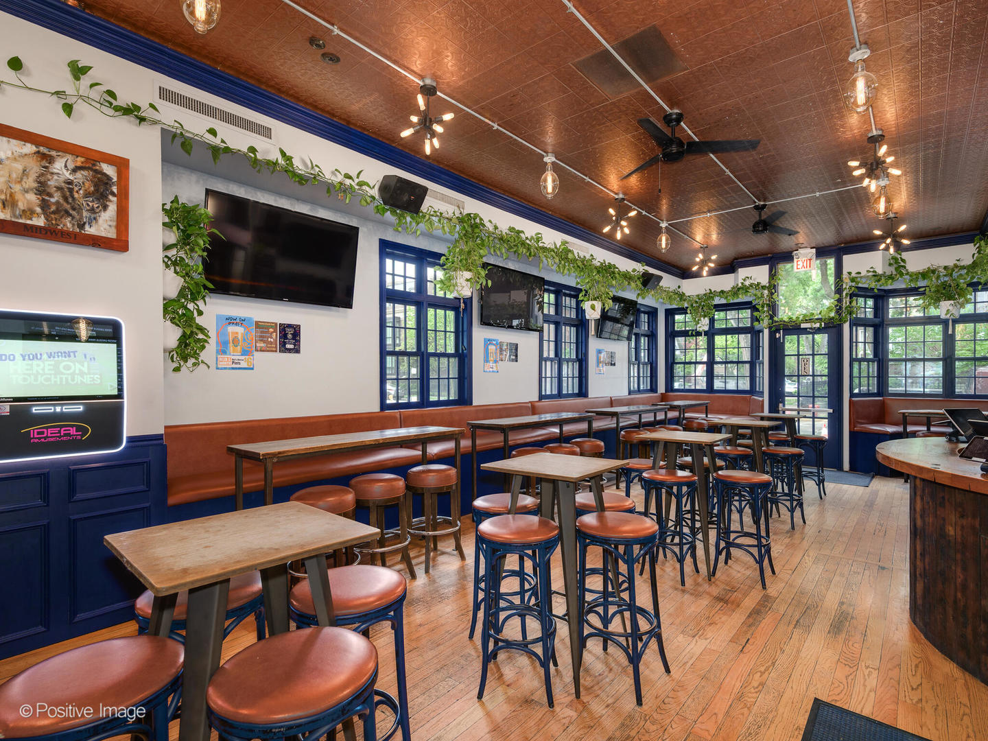 1059 W Wrightwood Avenue