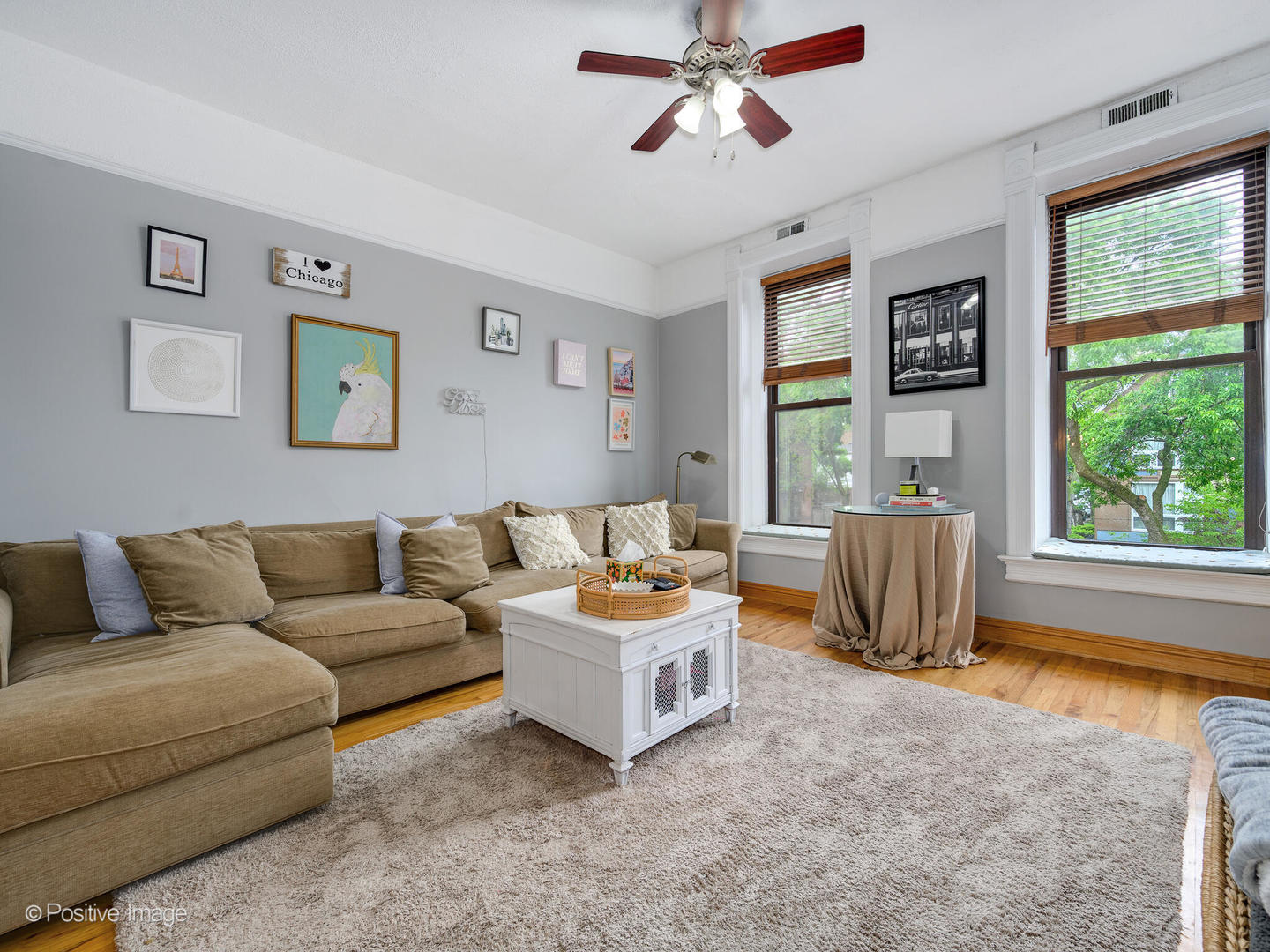 1059 W Wrightwood Avenue