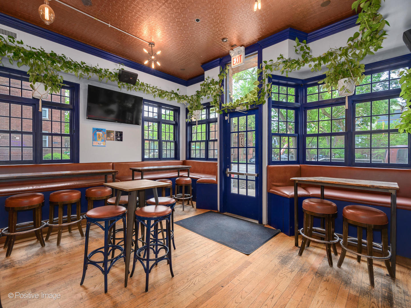 1059 W Wrightwood Avenue