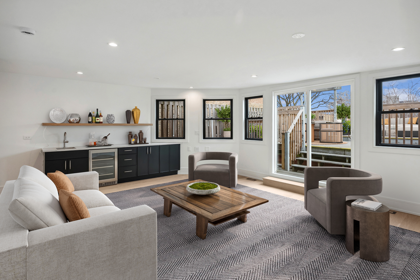 3642 N Magnolia Avenue