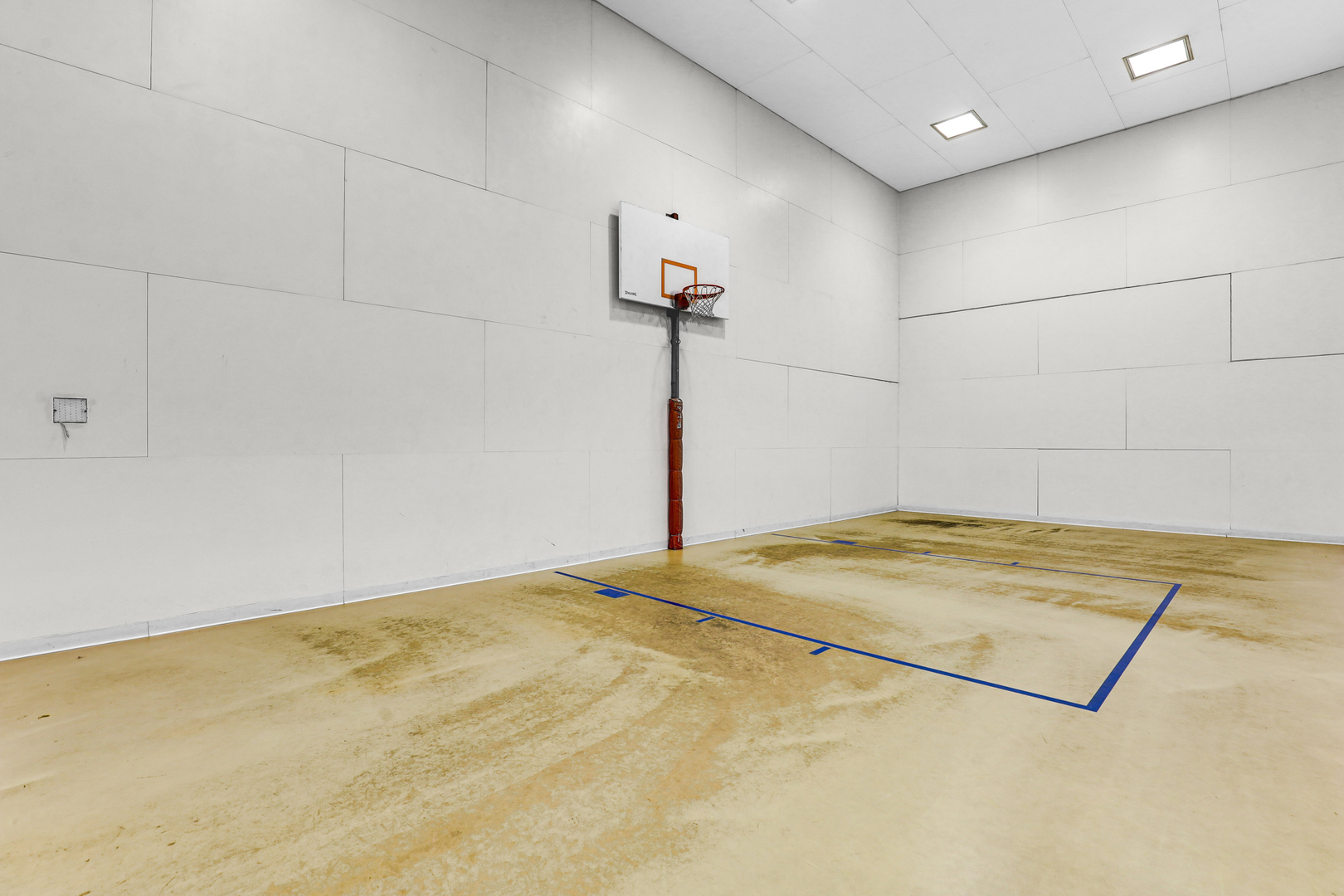 211 E Ohio Street Unit: 1414