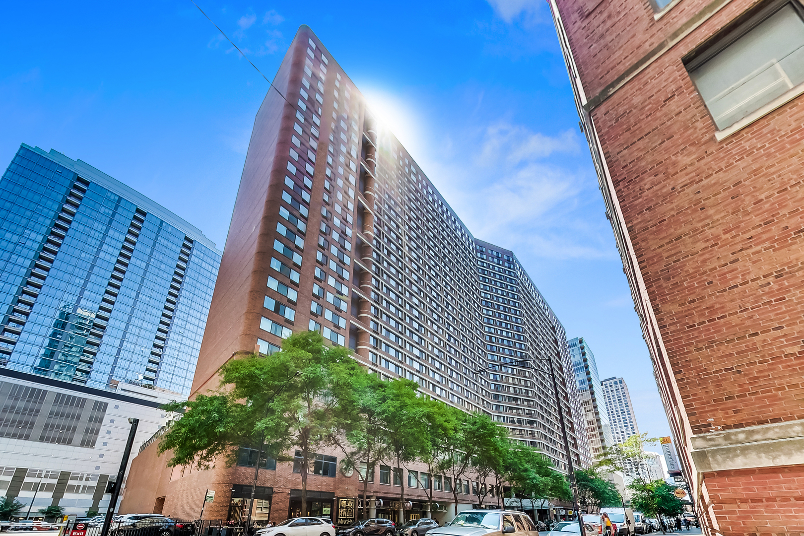 211 E Ohio Street Unit: 1414