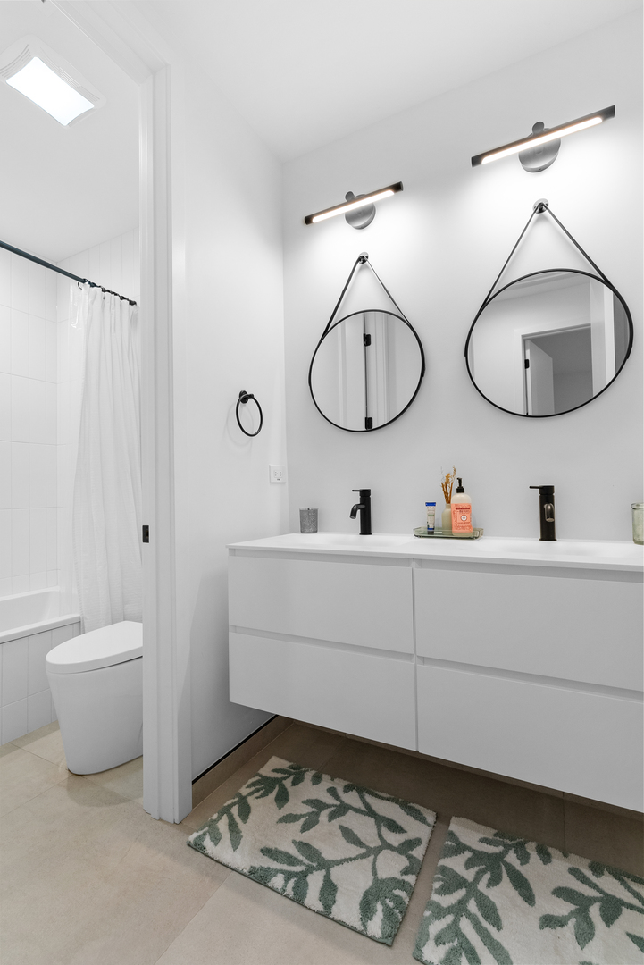 1520 N Ashland Avenue Unit: 1