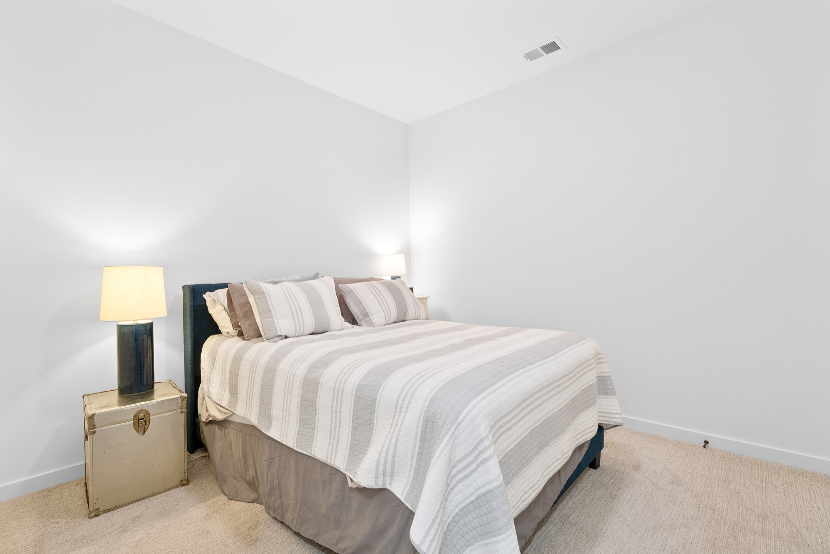 1520 N Ashland Avenue Unit: 1